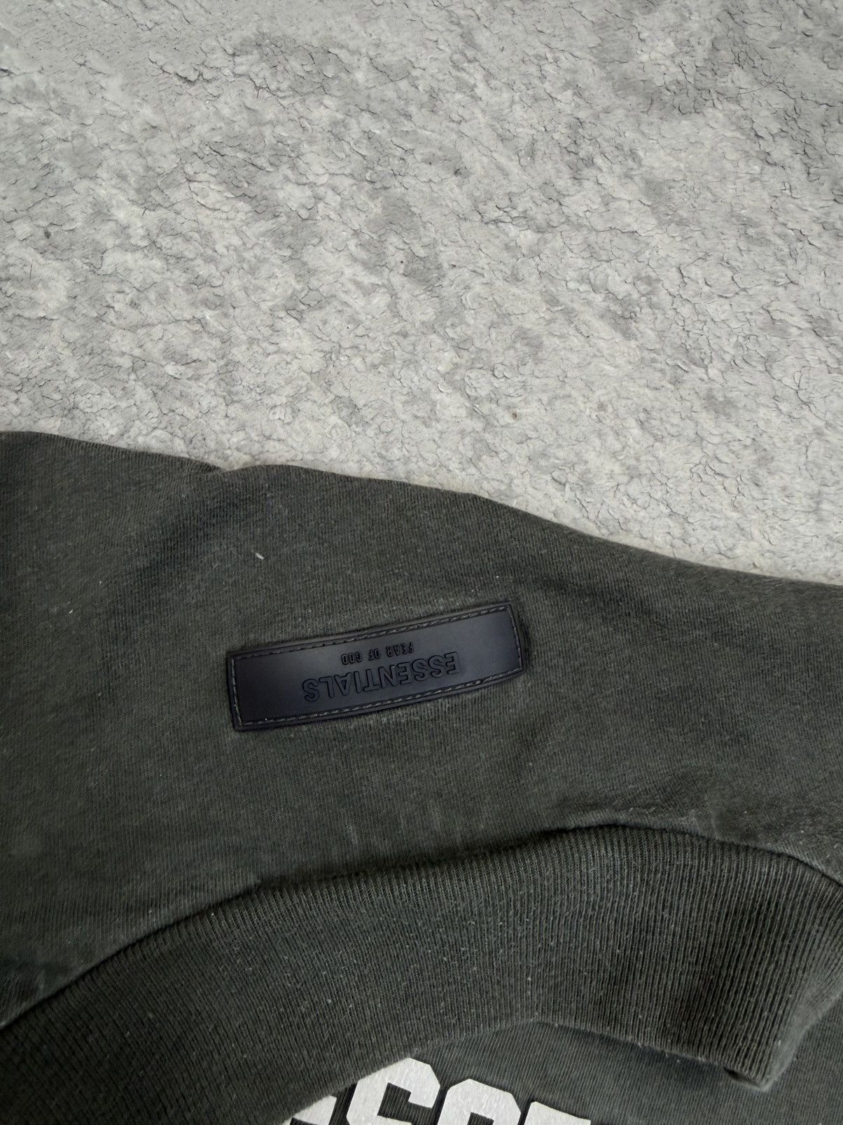 Fear of God Longsleeve Essentials Fear Of God Logo Sweatshirt cotton Size US L / EU 52-54 / 3 - 3 Thumbnail