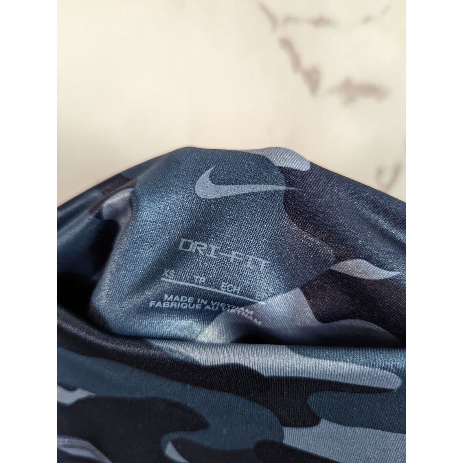 Nike Nike Leggings Women XS Blue Camo Shimmer High Rise Crop One Size 26" / US 2 / IT 38 - 3 Thumbnail