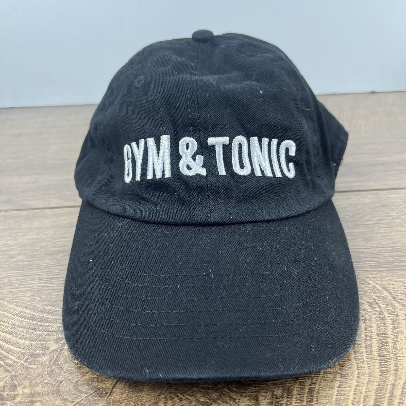 Other Gym & Tonic Hat Gym and Tonic Hat Adjustable Hat Black Hat A Size ONE SIZE - 2 Thumbnail