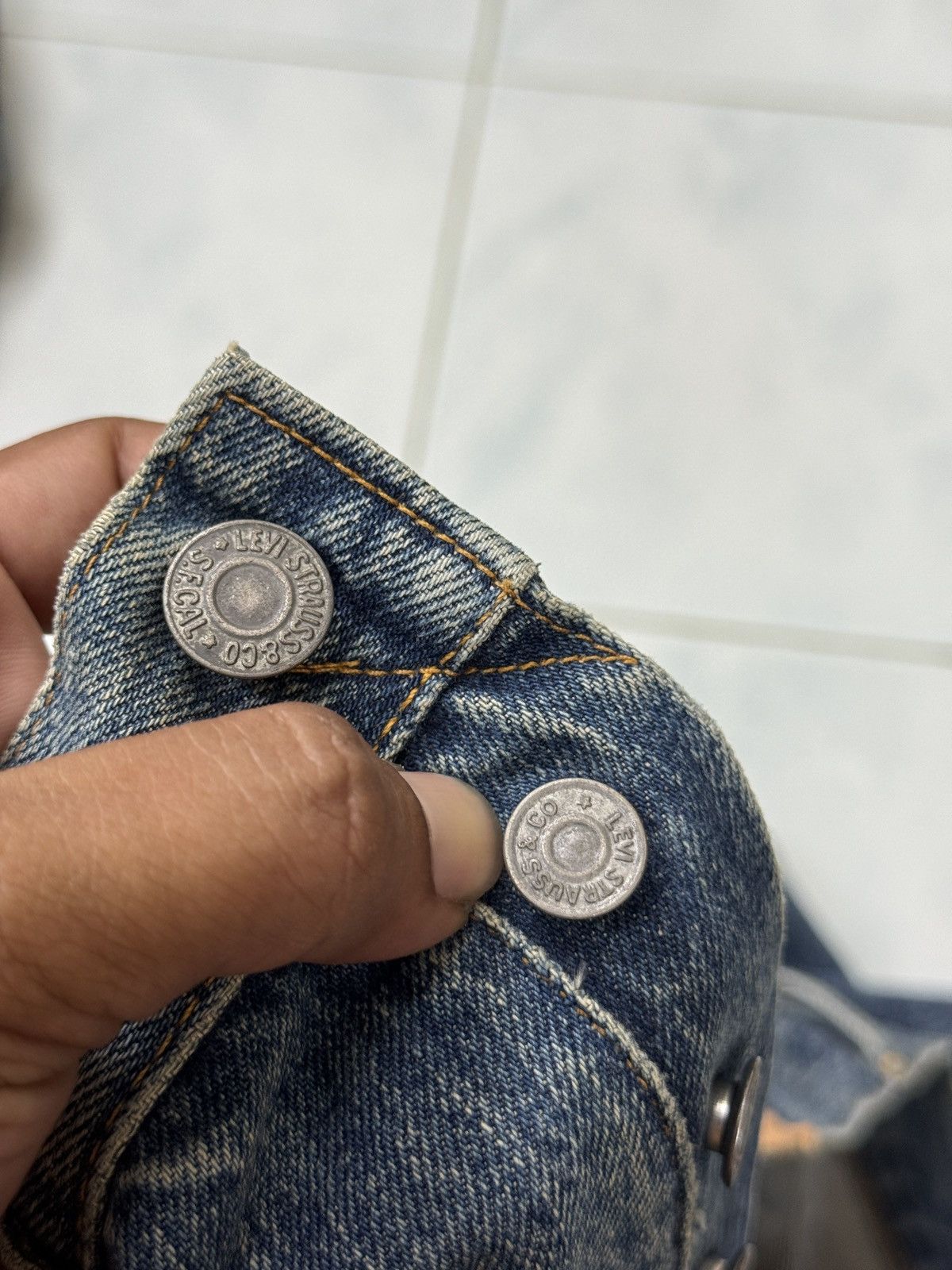 Levi's 🔥ARCHIVE VINTAGE LEVIS 501XX BIG E DISTRESSED SELVEDGE DENIM Size US 29 - 16 Thumbnail