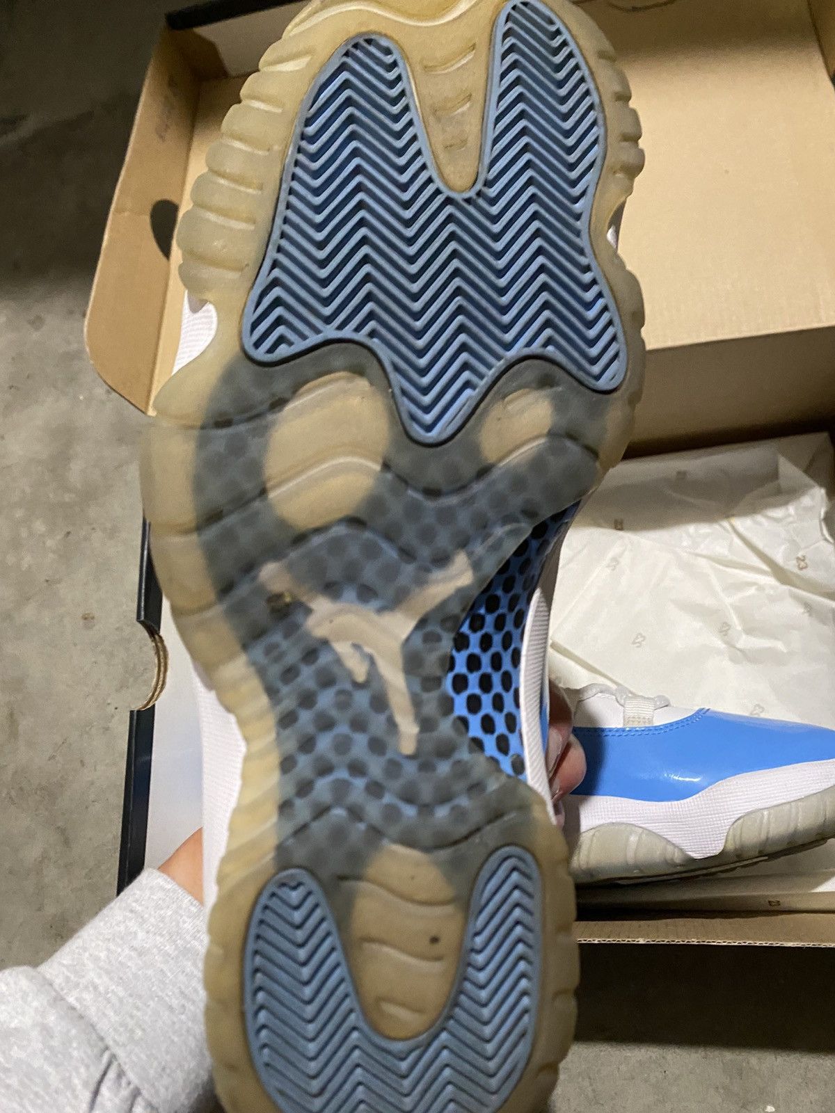 Jordan Brand Jordan 11 Low UNC University Blue (2017) Size US 10 / EU 43 - 9 Thumbnail