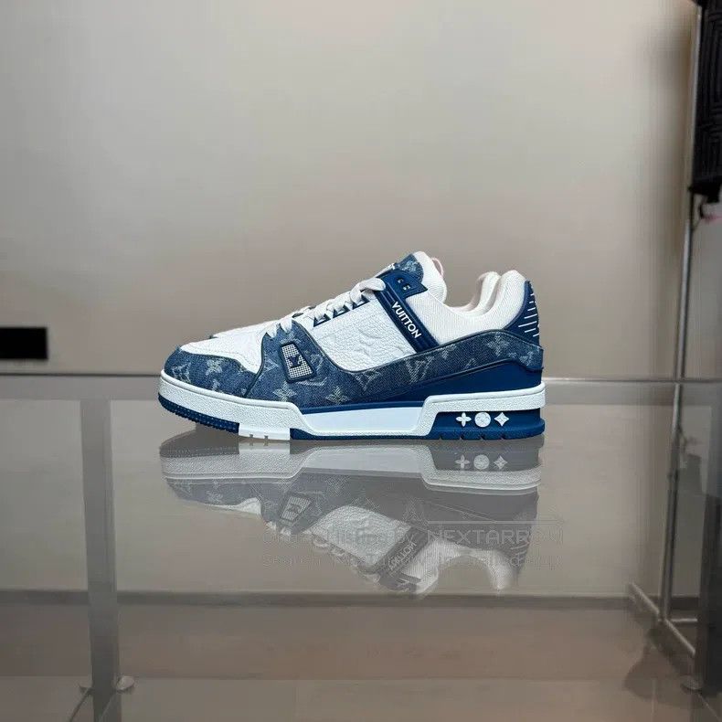 Louis Vuitton Louis Vuitton Trainer White and Blue Denim shoes Size US 9 / EU 42 - 6 Thumbnail