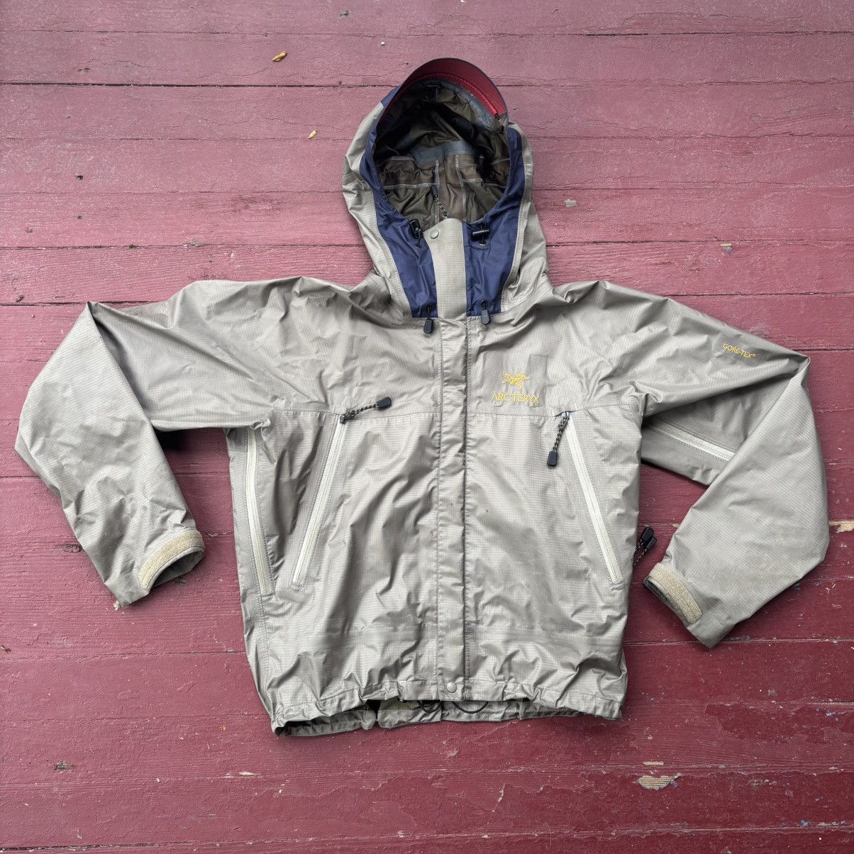 Arc'teryx 1998 Arc’teryx First Edition Beta Lt Alpine Size Medium Size US M / EU 48-50 / 2 - 1 Thumbnail