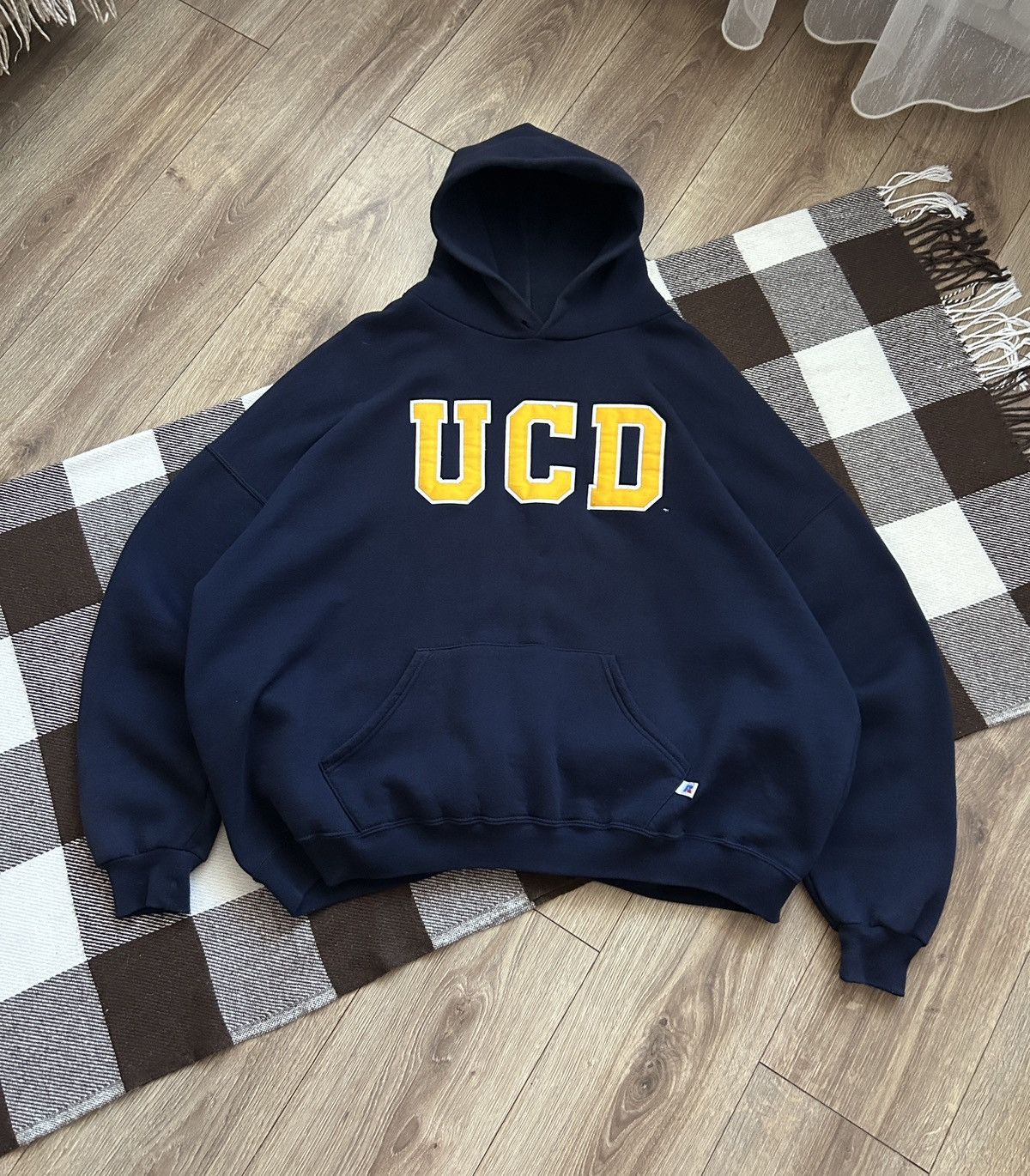 Russell Athletic × Vintage Vintage Russel Athletic UCD Super oversized Hoodies Size US XXL / EU 58 / 5 - 1 Thumbnail