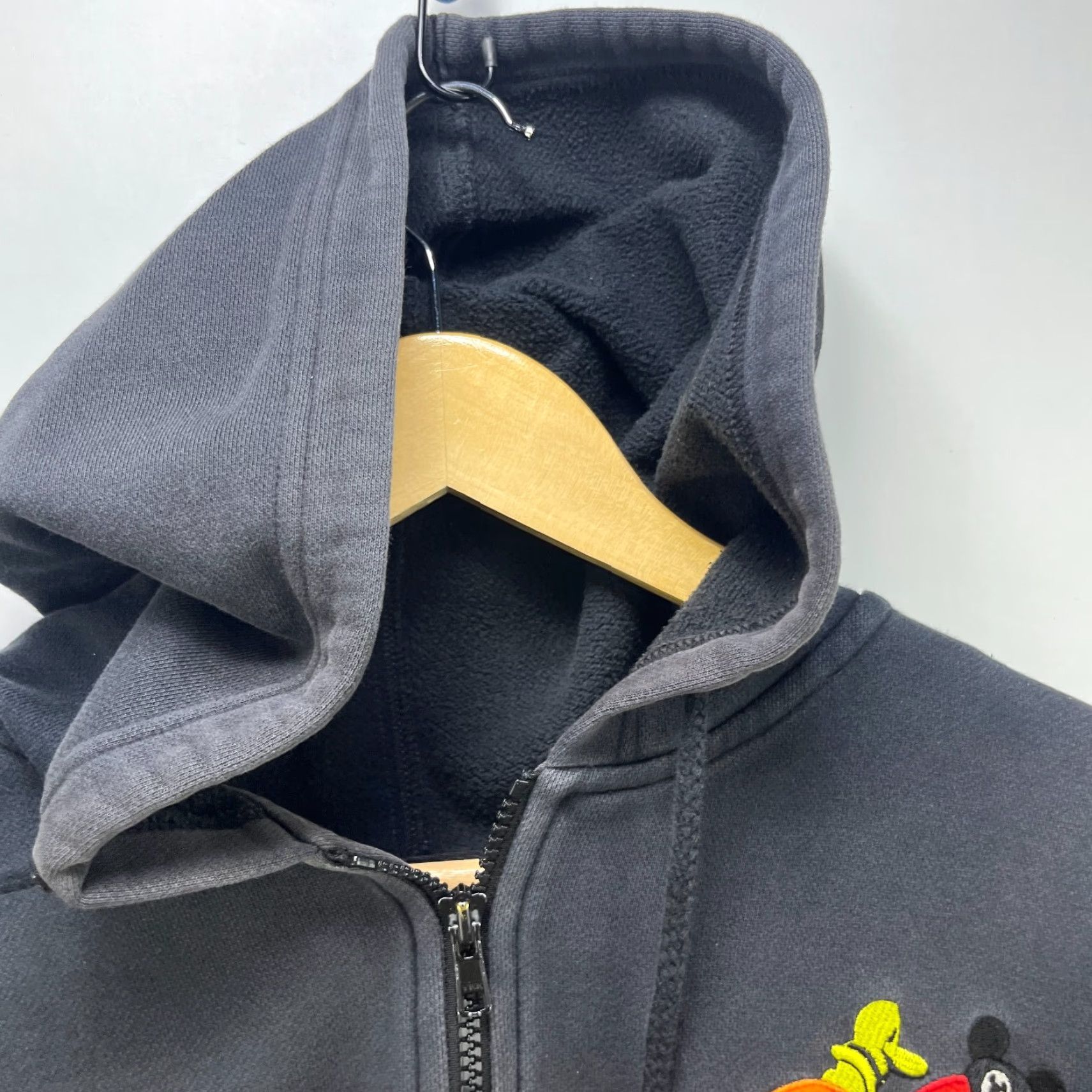 Disney VINTAGE Disney World 2008 Y2K Hoodie Men M Black Zip Full Zip Sun Faded Size US M / EU 48-50 / 2 - 6 Thumbnail