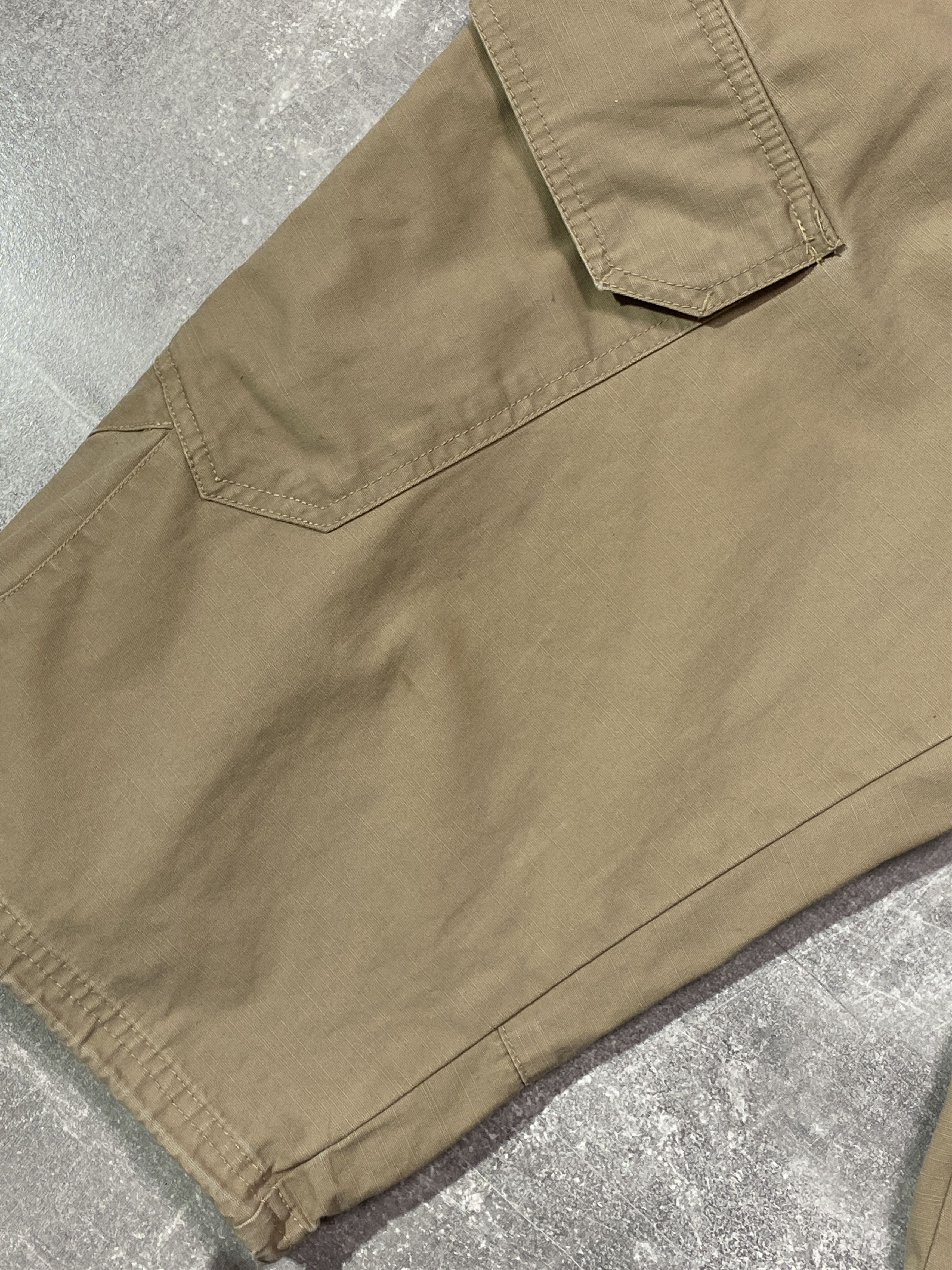 Nike Vintage Y2K Nike Cargo Pockets Shorts Worked Style Size US 32 / EU 48 - 13 Thumbnail