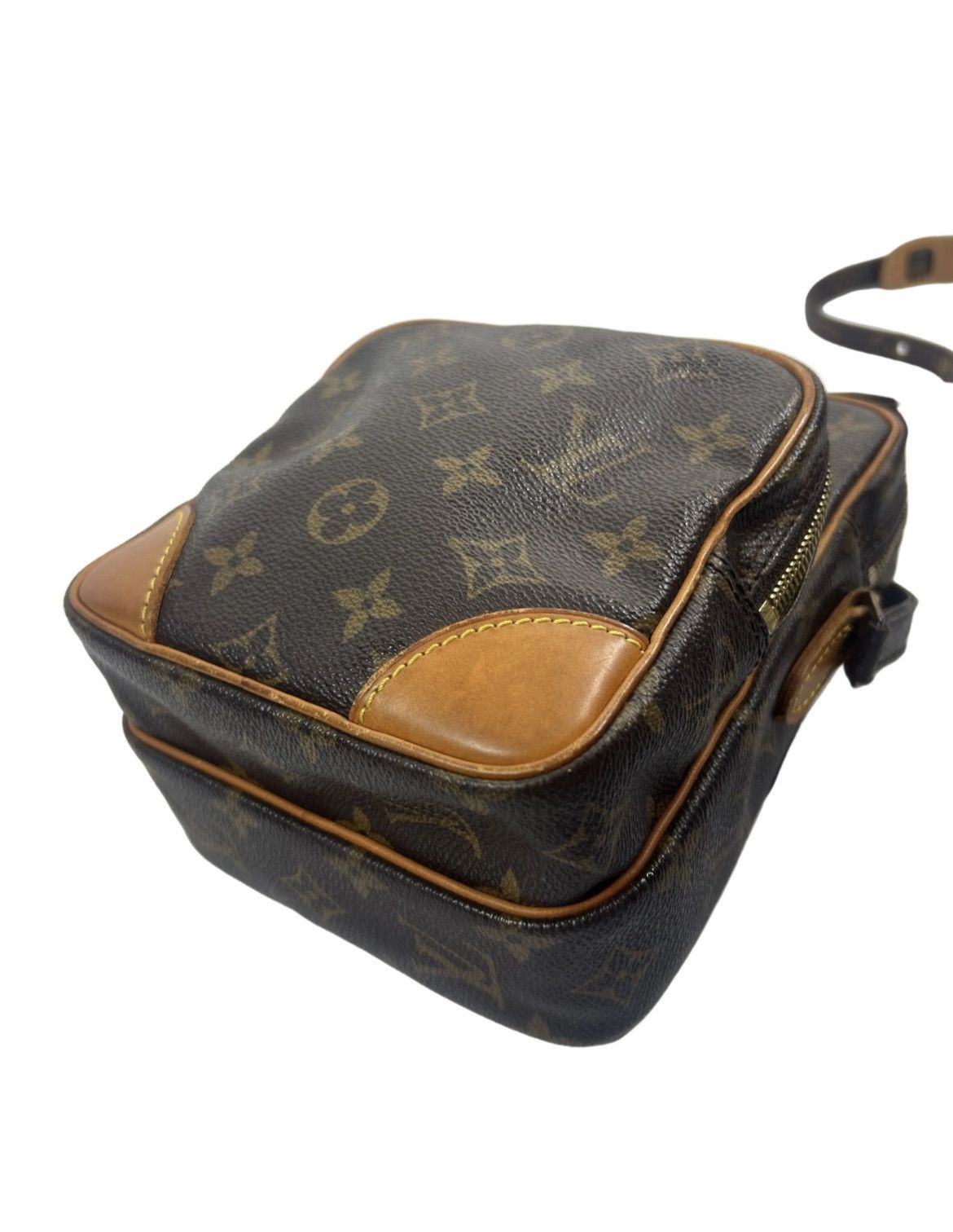 Louis Vuitton Louis Vuitton Monogram Danube Crossbody Bag Size ONE SIZE - 3 Thumbnail
