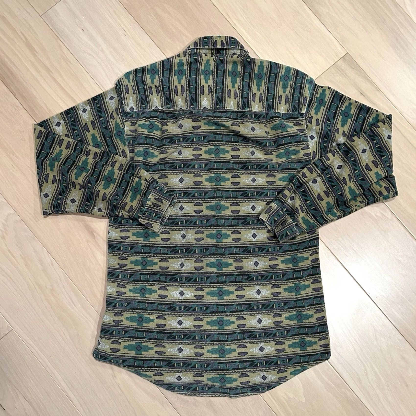 Gramicci VINTAGE Gramicci Button Up Shirt Men’s Large Southwestern Aztec USA Made Size US L / EU 52-54 / 3 - 2 Thumbnail