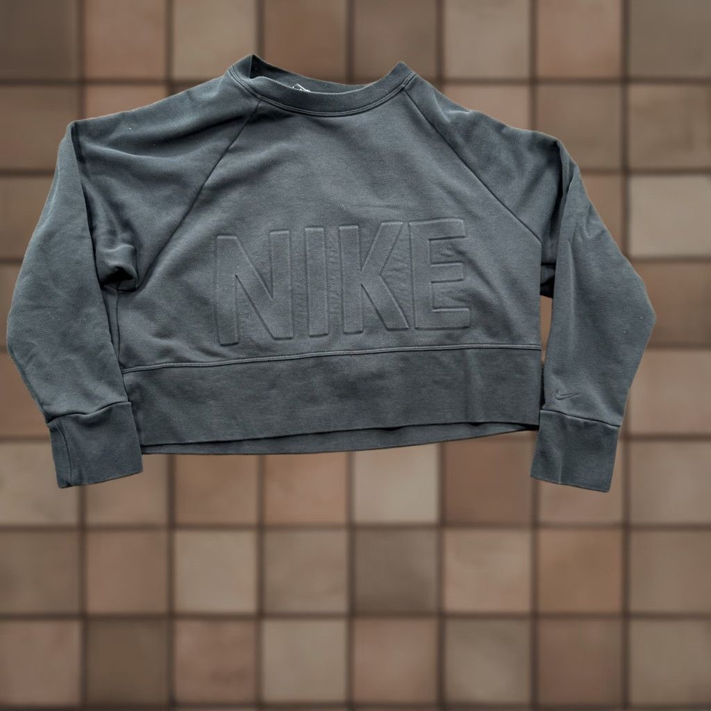 Nike Nike Cropped Pullover Shirt Women S Black Cotton Logo Gym Workout Activewear Pullover Athletic Nike Logo Womens 90s? Size S / US 4 / IT 40 - 1 Thumbnail