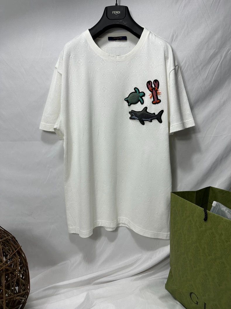 Louis Vuitton White Short Sleeve Animal Print T-Shirt - dmc Size US M / EU 48-50 / 2 - 1 Thumbnail
