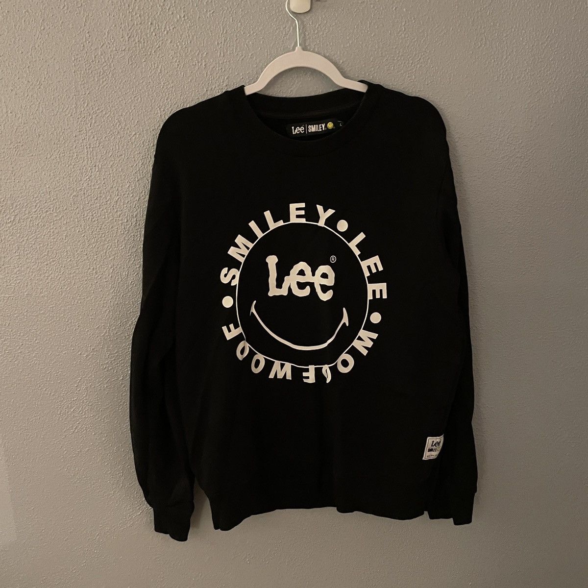 Lee Lee Smiley Black White Pullover Graphic Sweatshirt Size L Size US L / EU 52-54 / 3 - 1 Thumbnail