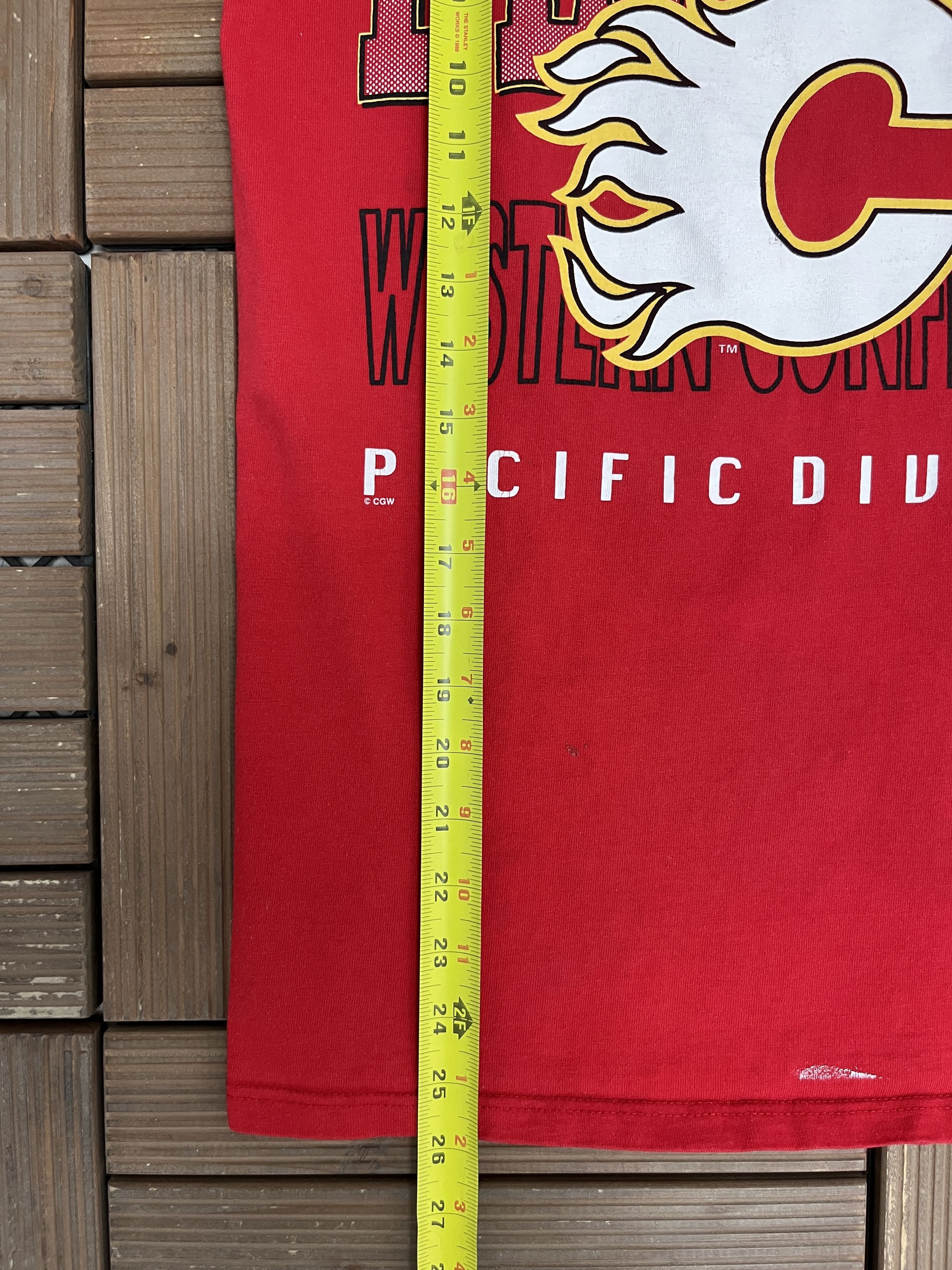Vintage Calgary Flames Vintage Red T-Shirt Tee Size US S / EU 44-46 / 1 - 7 Thumbnail