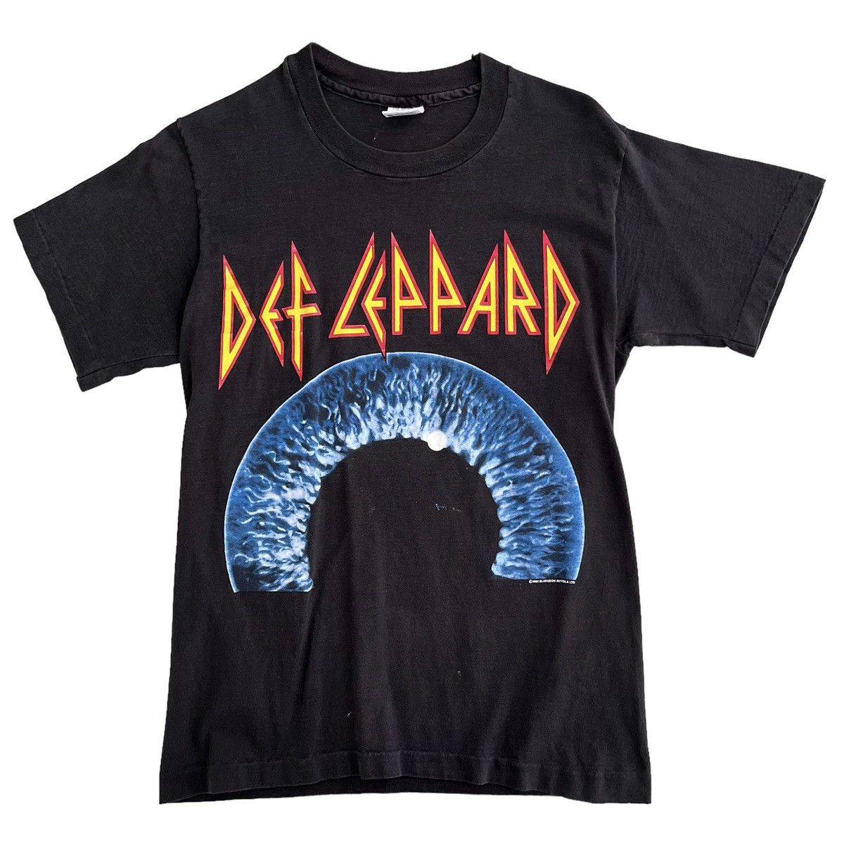 Vintage Vintage 90s Def Leopard Band Tee Size US M / EU 48-50 / 2 - 1 Thumbnail