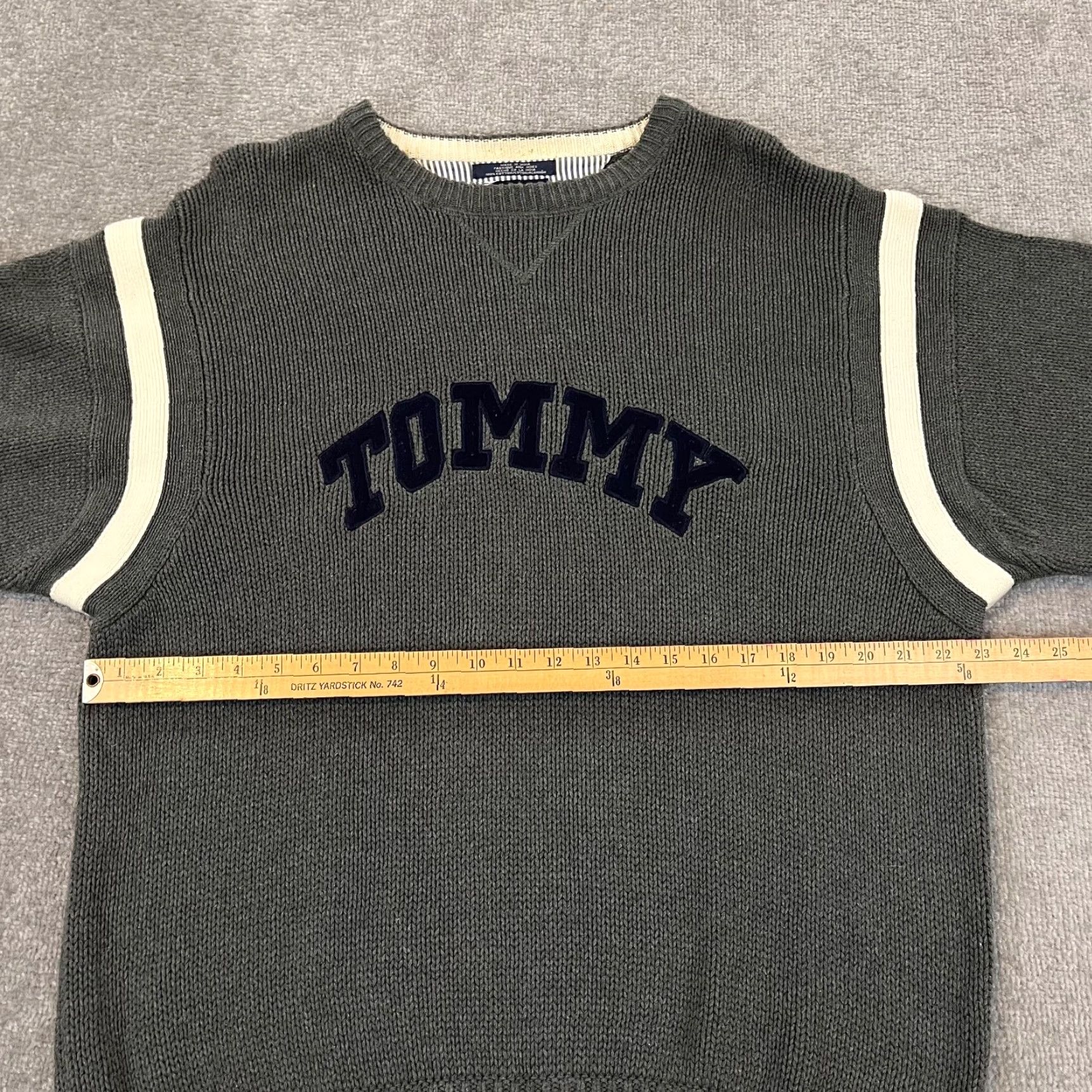 Tommy Hilfiger Tommy Hilfiger Sweater Mens 2XL Gray Heavyweight Knit Crewneck 90s Vintage Designer Classic Size US XXL / EU 58 / 5 - 6 Thumbnail