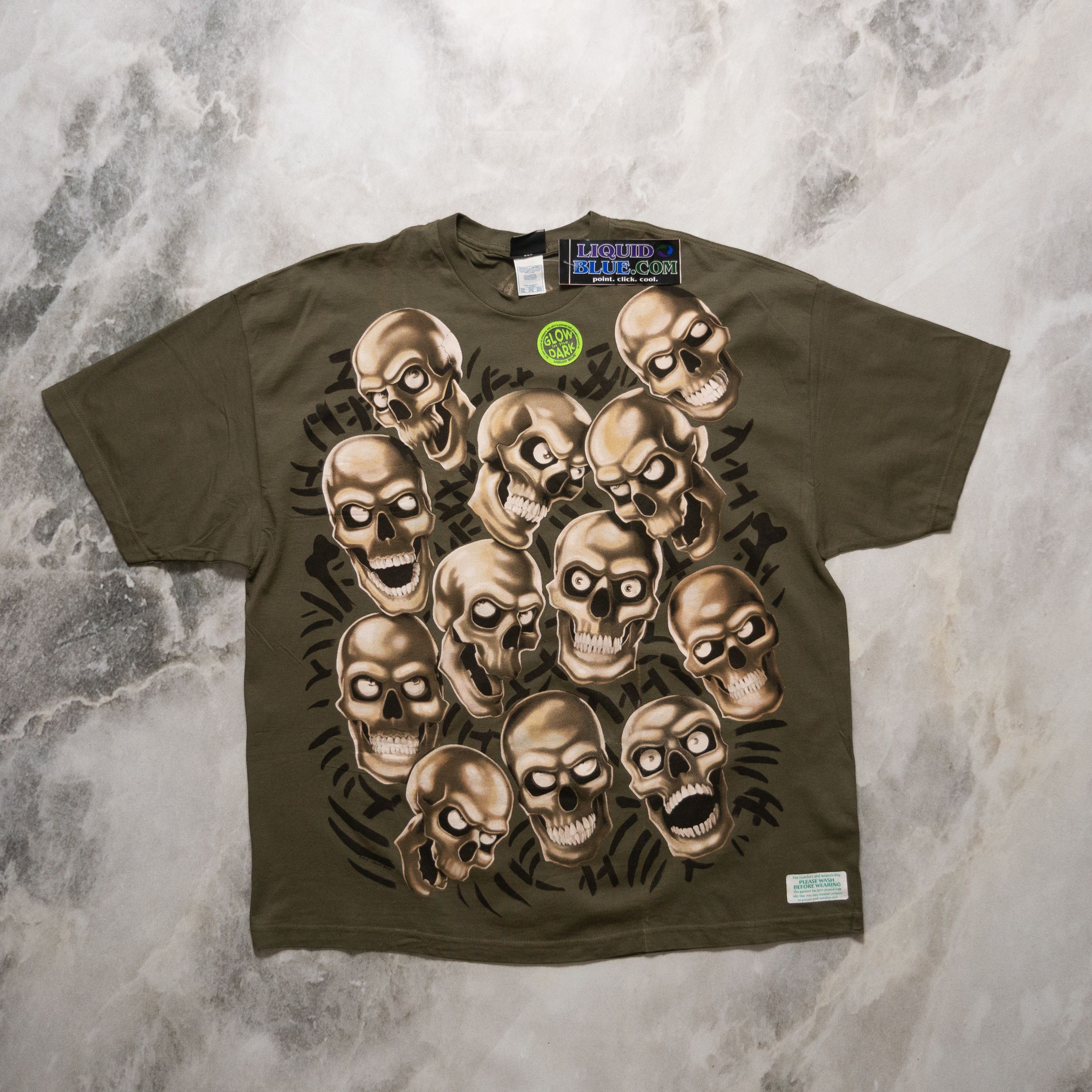 Liquid Blue × Vintage Vintage Liquid Blue Skull Pile XXL T-Shirt NWT Size US XXL / EU 58 / 5 - 1 Thumbnail