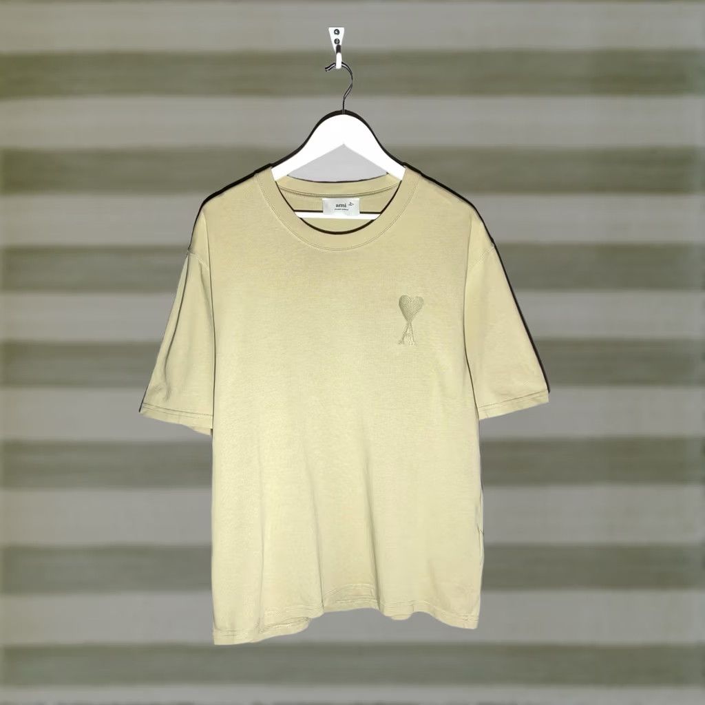 Vintage AMI T-Shirt Men’s Beige Crew Neck Short Sleeve L Cotton Logo Size US L / EU 52-54 / 3 - 1 Thumbnail