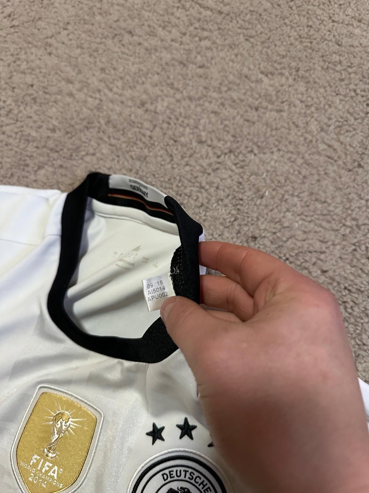Adidas GERMANY 2015/2016 HOME FOOTBALL SHIRT SOCCER JERSEY ADIDAS L Size US L / EU 52-54 / 3 - 5 Thumbnail