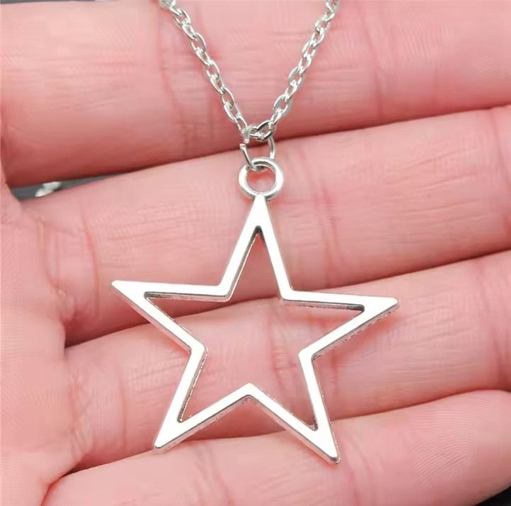 Jewelry Antique Silver Color Hollow Star Pendant Necklace Size ONE SIZE - 3 Thumbnail