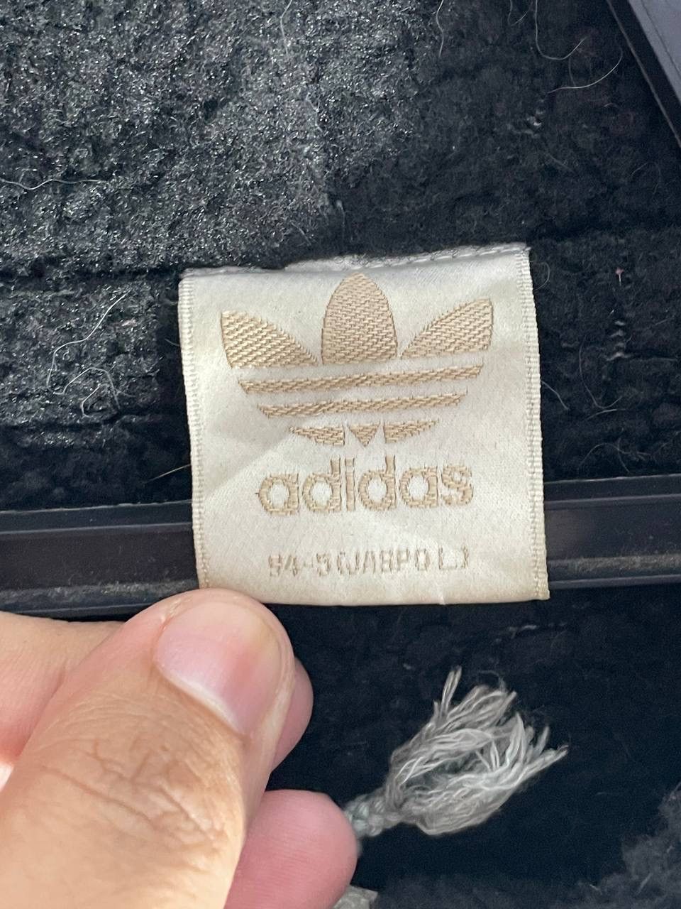 Adidas Vintage adidas big logo rainbow Size US L / EU 52-54 / 3 - 8 Thumbnail