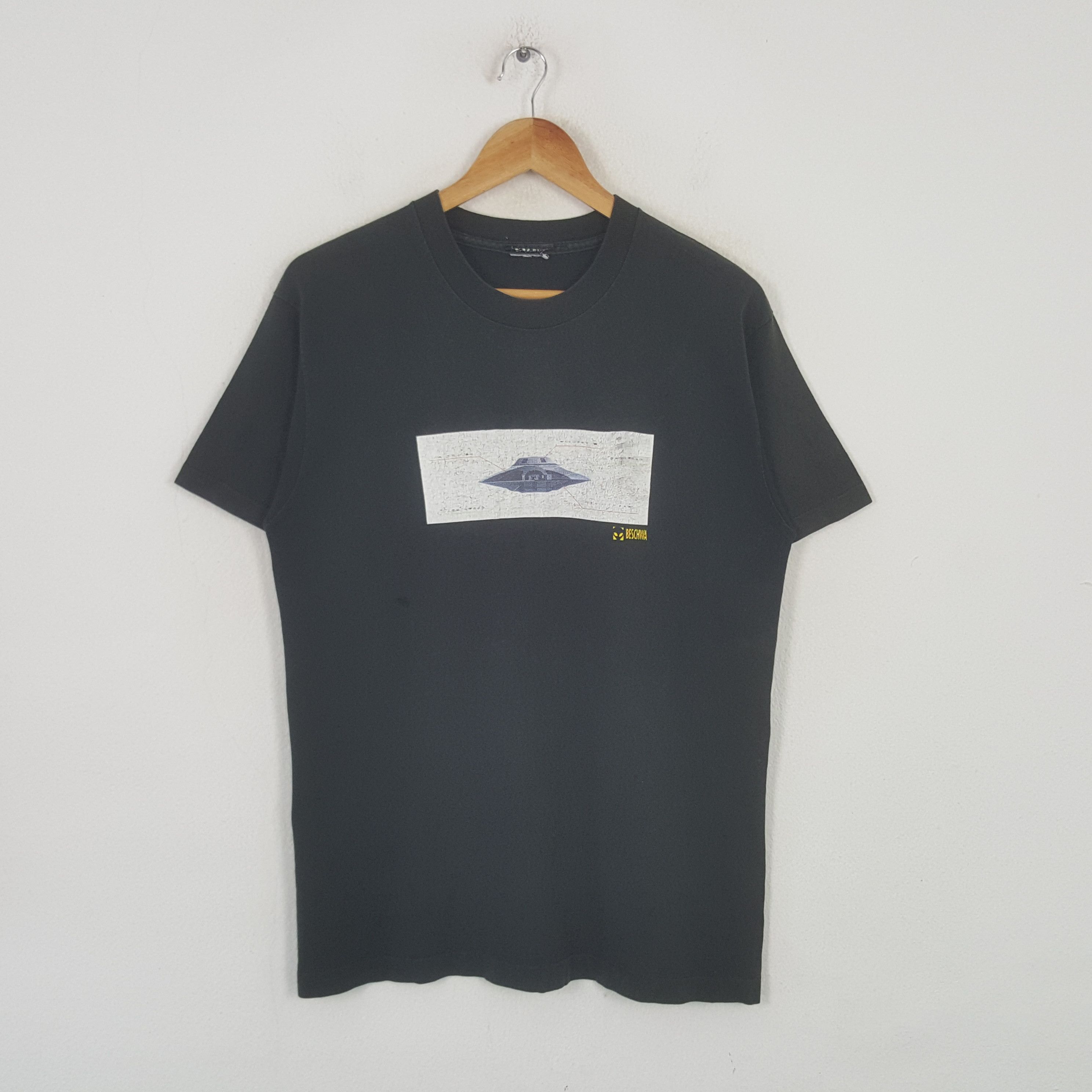 Other Vintage Beschwa Alien American Brand Tshirt RR13 Size US M / EU 48-50 / 2 - 1 Thumbnail