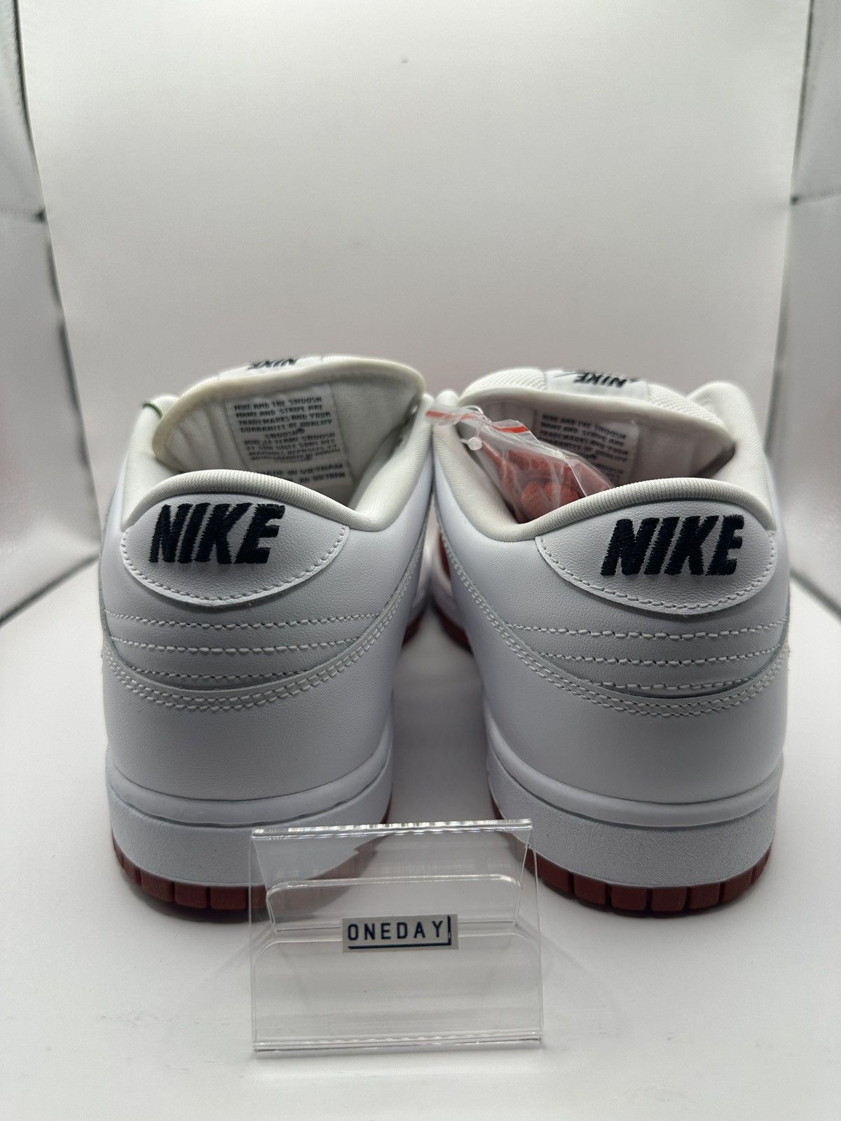 Nike SB Nike SB Dunk Low Supreme Jewel Swoosh Size US 10.5 / EU 43-44 - 5 Thumbnail