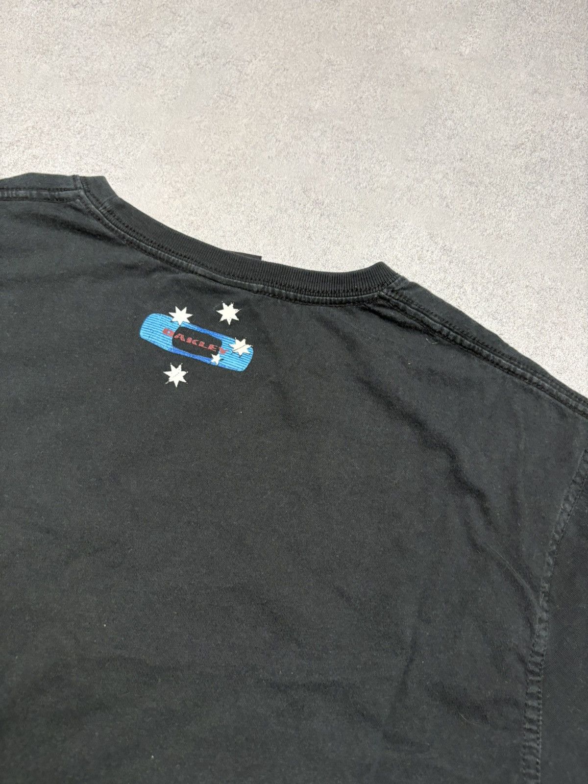 Oakley Oakley Australia Flag Graphic T-Shirt 00s Vintage Y2K Black Size US M / EU 48-50 / 2 - 14 Thumbnail