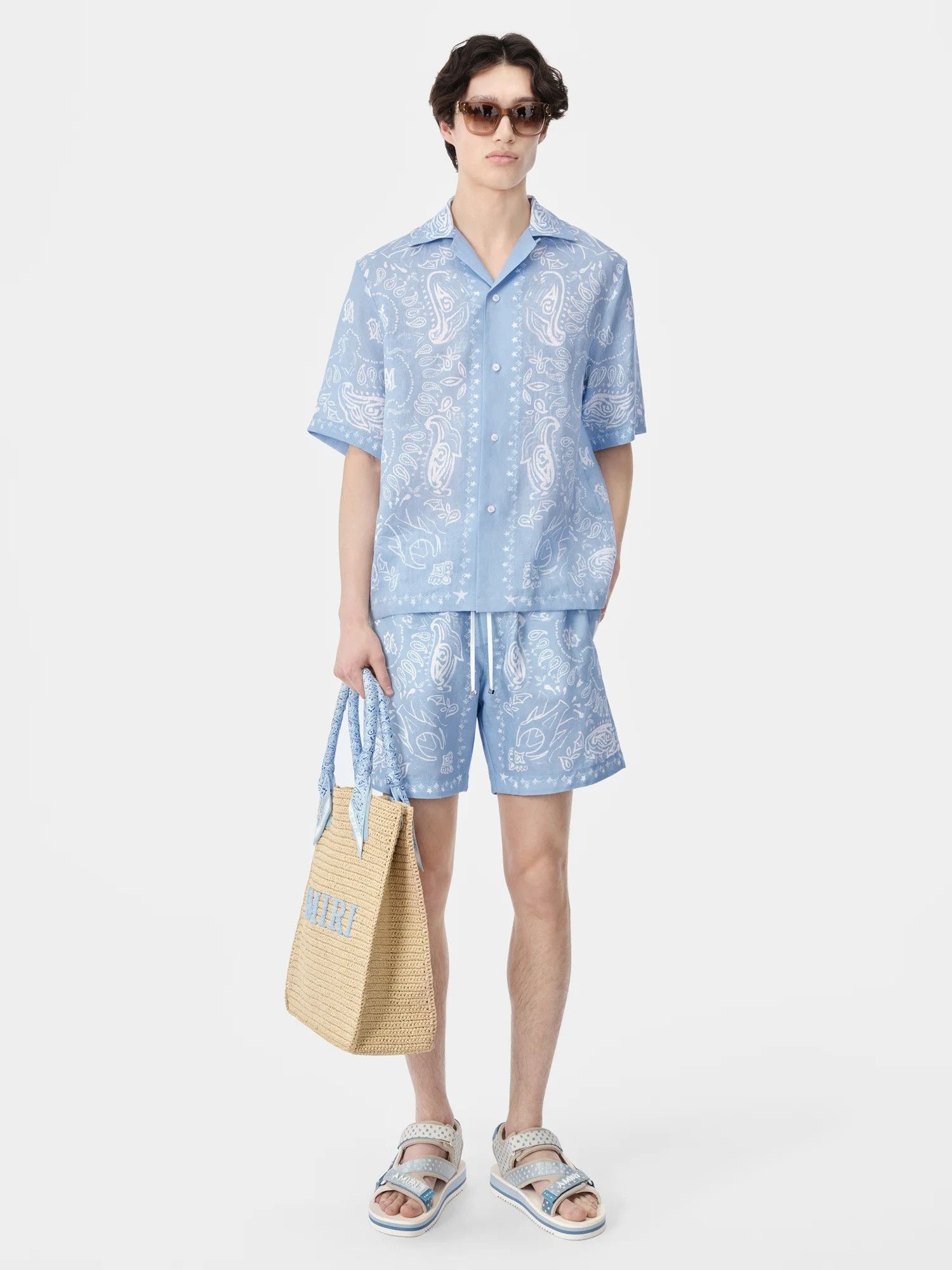 Amiri o1orln1025 Bandana Watercolor Short in Blue/White Size US 30 / EU 46 - 2 Thumbnail