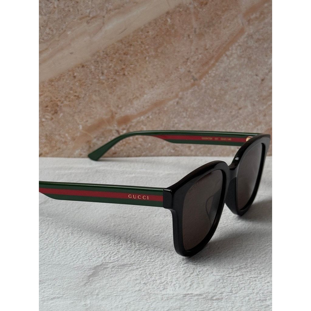 Gucci NEW Gucci GG0847SK Black Striped Arm Unisex Sunglasses Size ONE SIZE - 4 Thumbnail