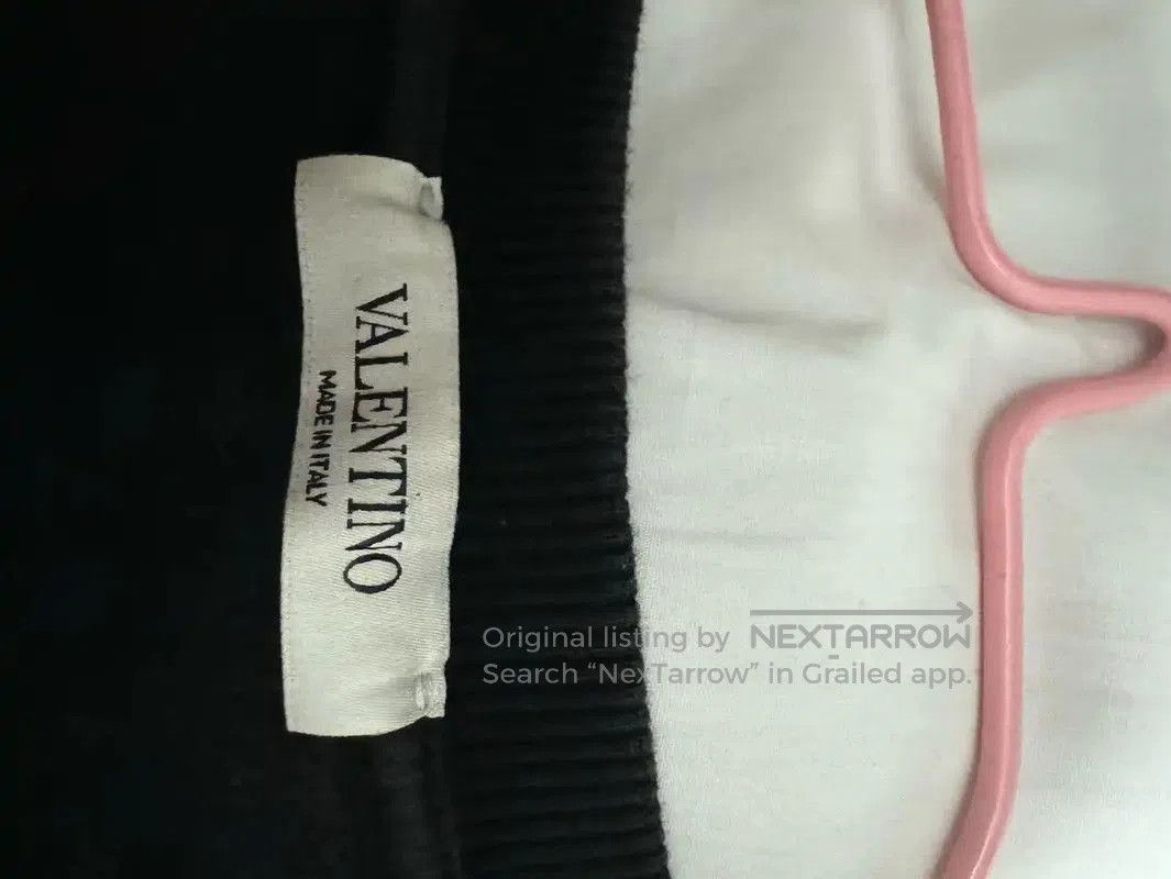 Valentino Valentino Black Cotton Logo Sweatshirt for Men . Size US S / EU 44-46 / 1 - 3 Thumbnail