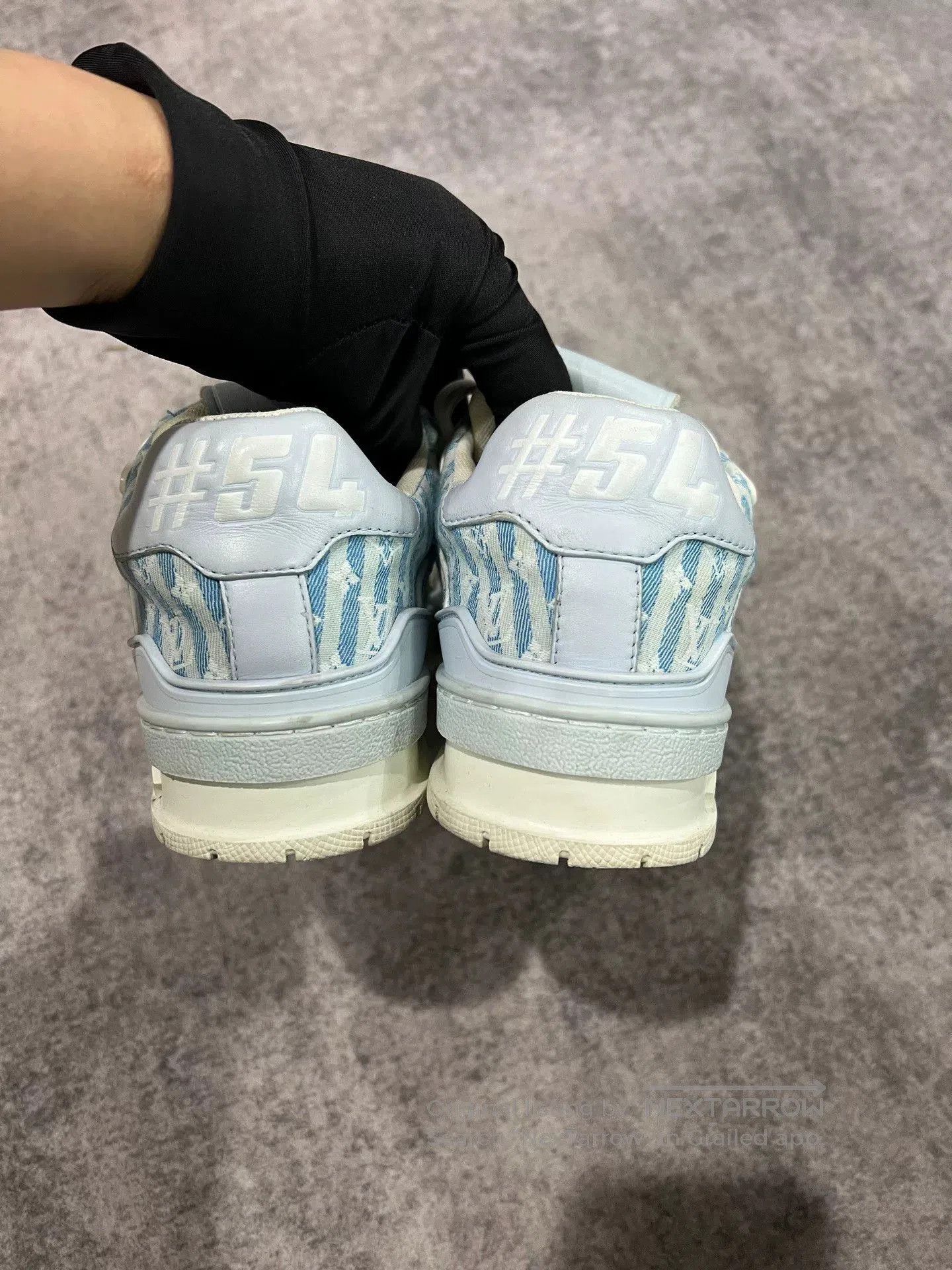Louis Vuitton lv striped trainer shoes in blue. Size US 5 / EU 37 - 6 Thumbnail