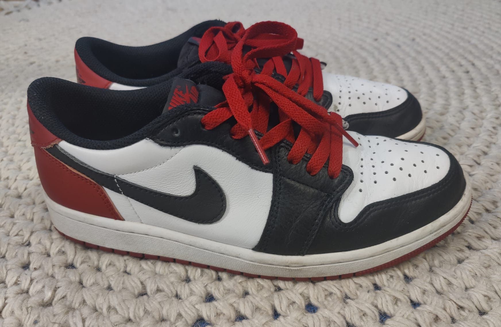 Jordan Brand Nike Air Jordan 1 Retro Low Black Toe CZ0790 106 Size 8.5 Size US 8.5 / EU 41-42 - 2 Thumbnail