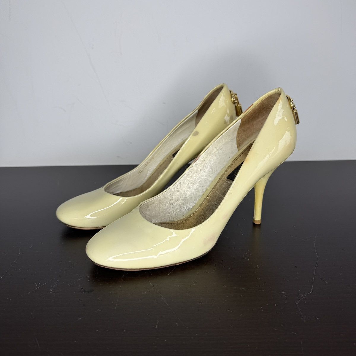 Louis Vuitton Louis Vuitton Patent Leather Heels Size US 6 / IT 36 - 1 Thumbnail