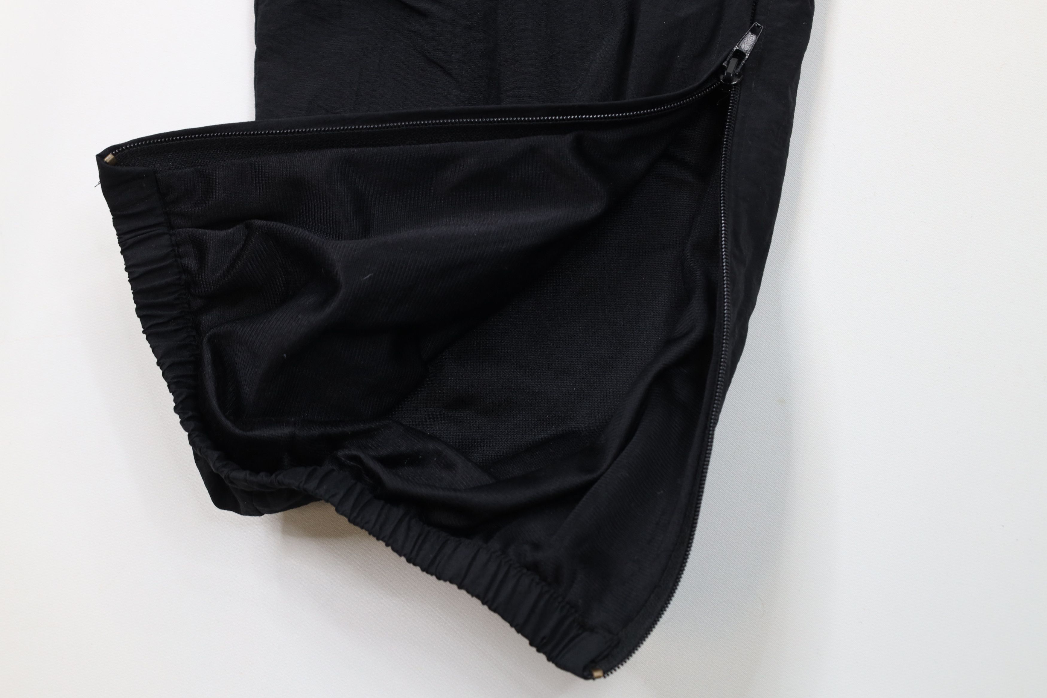 Vintage Vintage 90s Streetwear Lined Windbreaker Joggers Pants Black Size US 38 / EU 54 - 6 Thumbnail