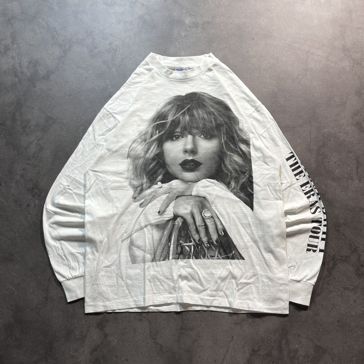 Band Tees Vintage 2000s Taylor Swift The Eras Tour Longsleeve Tee Size US XL / EU 56 / 4 - 1 Thumbnail
