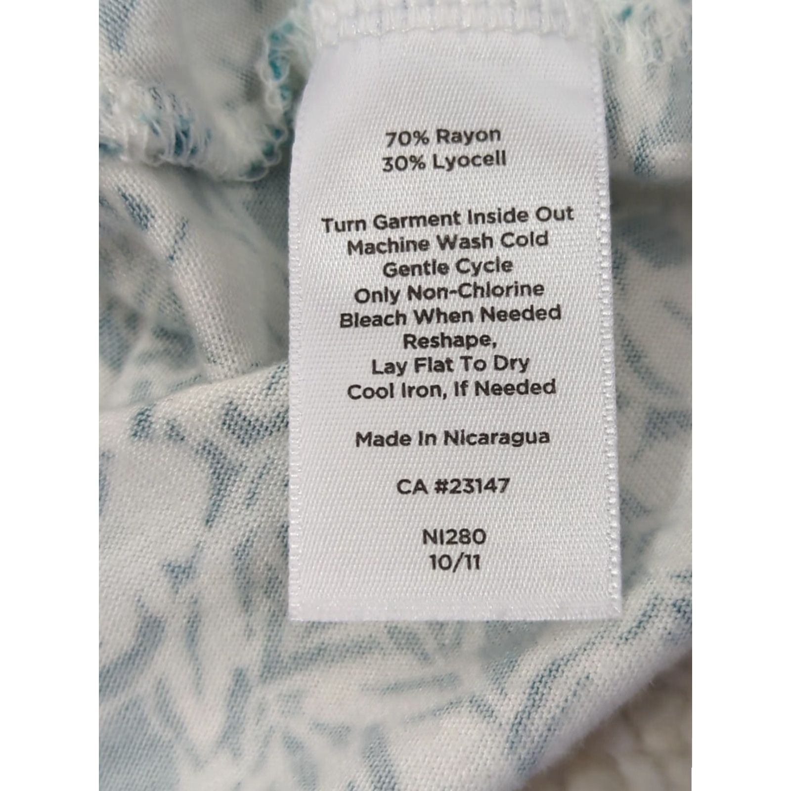 Talbots Talbots Blouse Floral Sleeveless V-Neck Faux Wrap Front Green M Regular Women's Shirt Tank Lyocell Rayon Machine Washable Size M / US 6-8 / IT 42-44 - 7 Thumbnail
