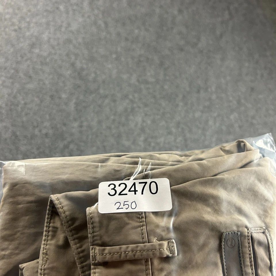AG Adriano Goldschmied Adriano Goldschmied Pants Mens 38x32 Chino Straight Leg Size US 38 / EU 54 - 8 Thumbnail