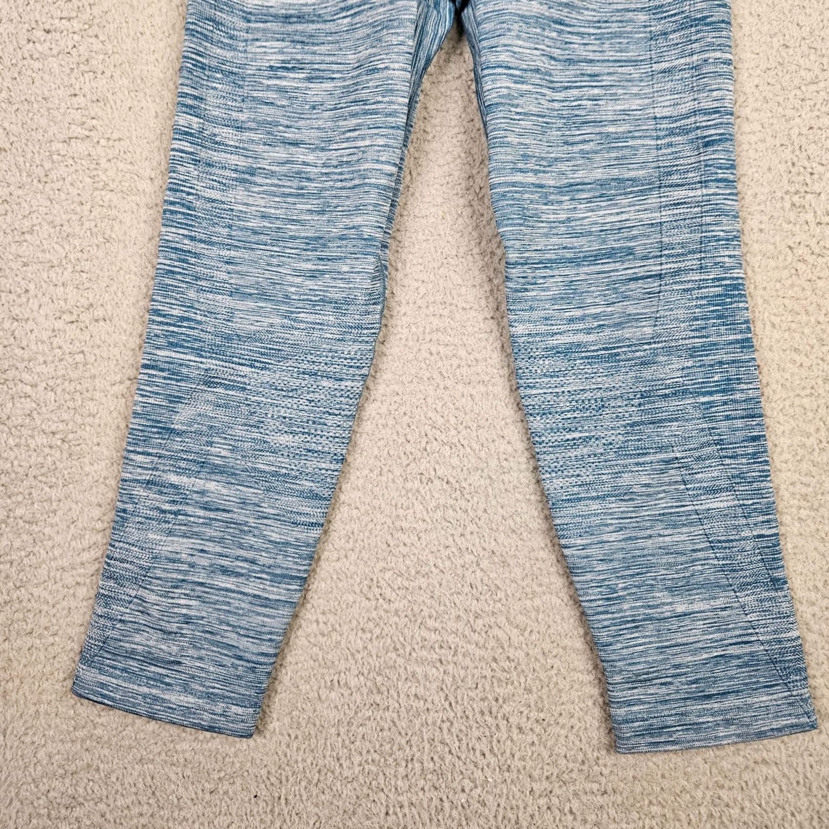 Under Armour Under Armour compression Womens Heather Blue Capri Leggings Size M - Excellent Condition Size 32" / US 10 / IT 46 - 5 Thumbnail