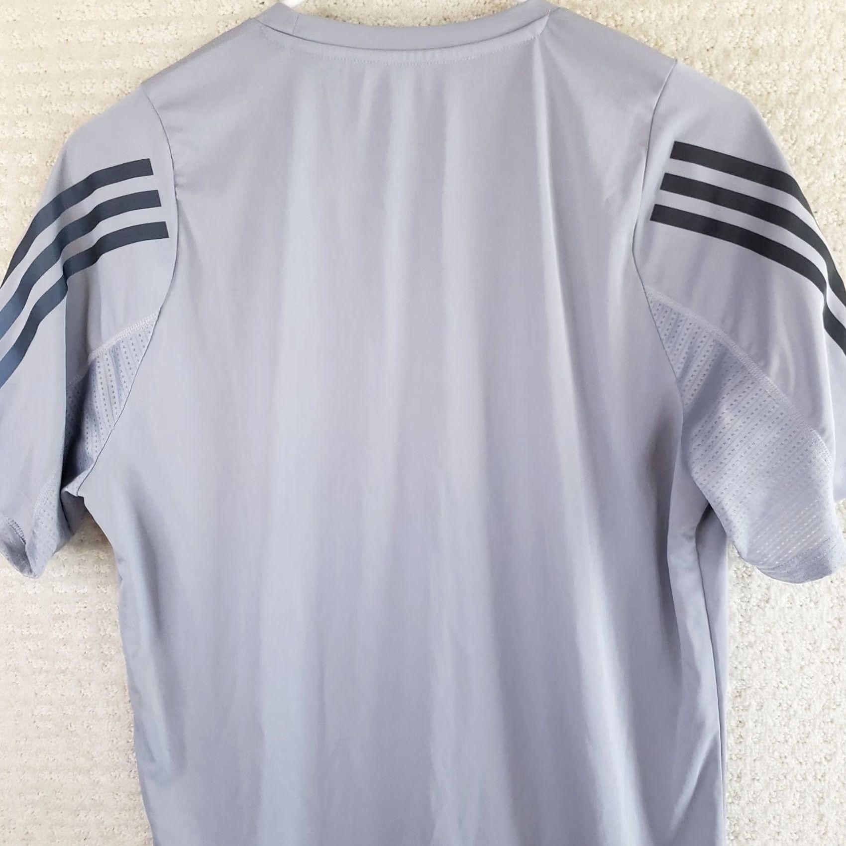 Adidas Adidas T-Shirt Men M Gray Aeroready Own the Run 3-Stripes S/S Performance Moisture Wicking Quick Dry Crew Neck Short Sleeve Shirt Size US M / EU 48-50 / 2 - 7 Thumbnail
