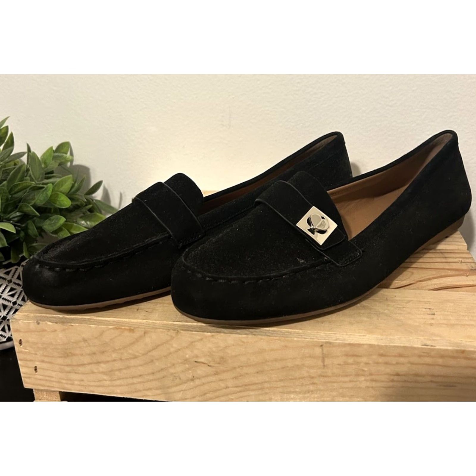 Vintage VINTAGE Women kate spade new york Ballet Flats Black Suede Leather Silver Spade Logo 8.5 Shoes Ballet Flats Women Mens? Size US 9 / IT 39 - 4 Thumbnail