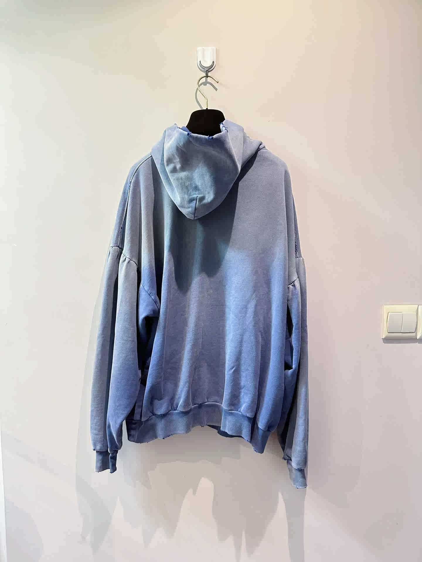 Balenciaga Balenciaga 23FW “Be Kind” Hoodie S Size US S / EU 44-46 / 1 - 3 Thumbnail