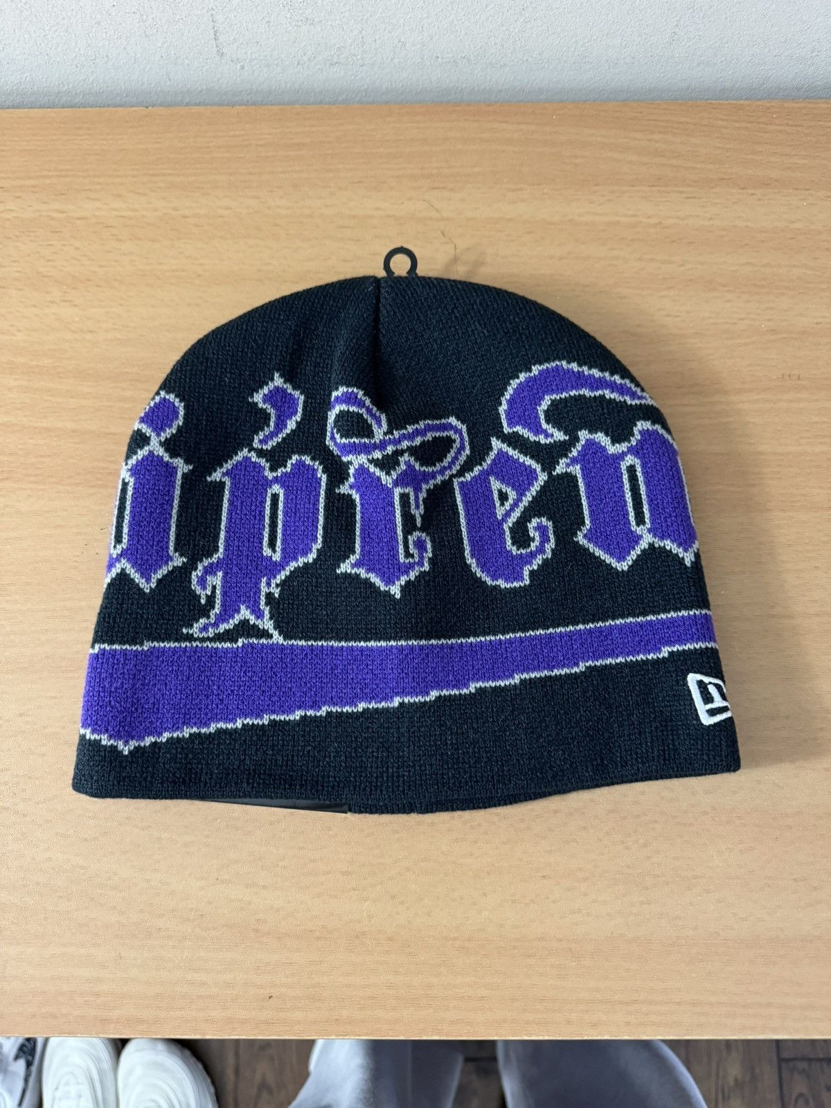 Supreme Supreme New Era Accent Script Beanie Navy | Grailed