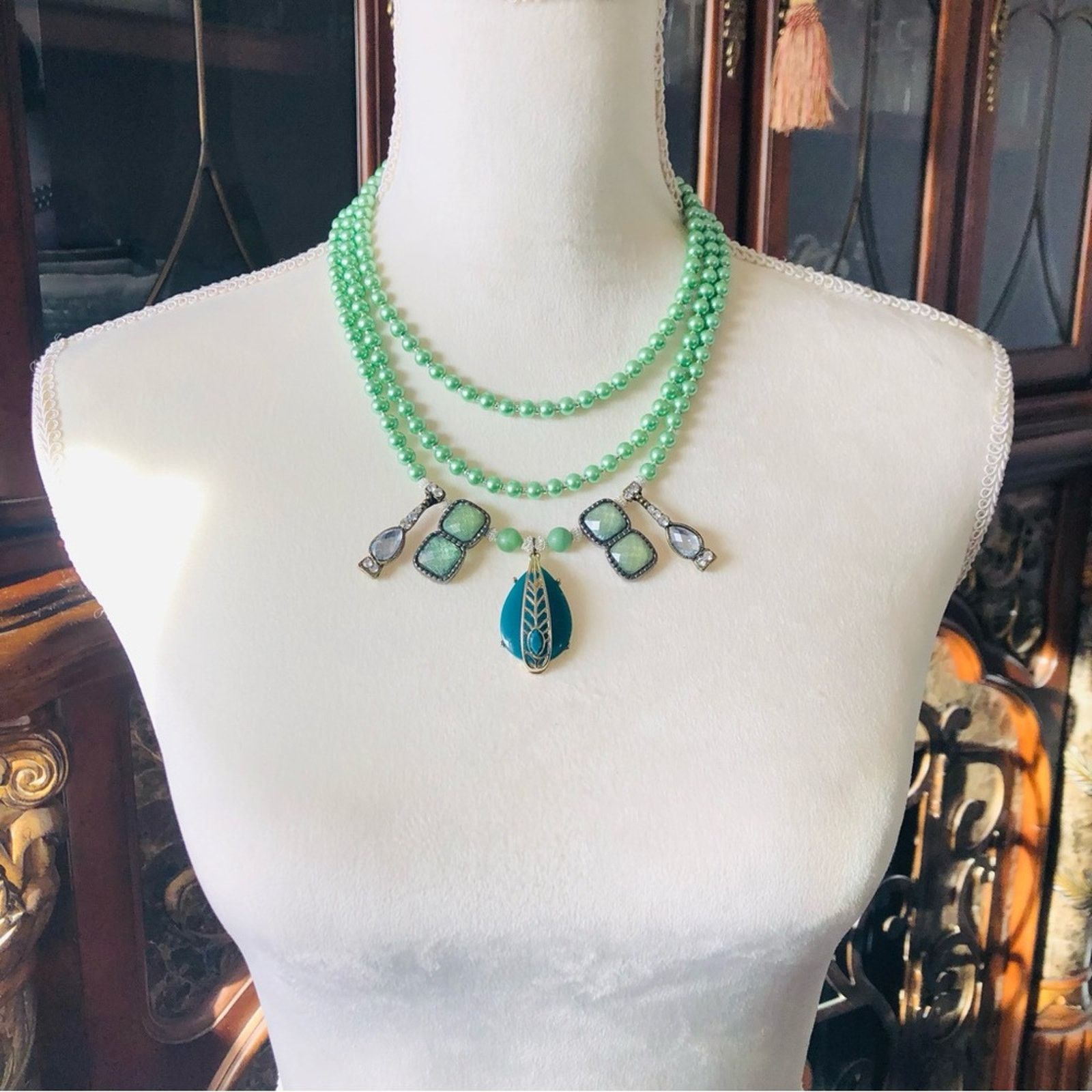 Handmade Handcrafted repurpose Pearl genuine emerald necklace Size ONE SIZE - 5 Thumbnail