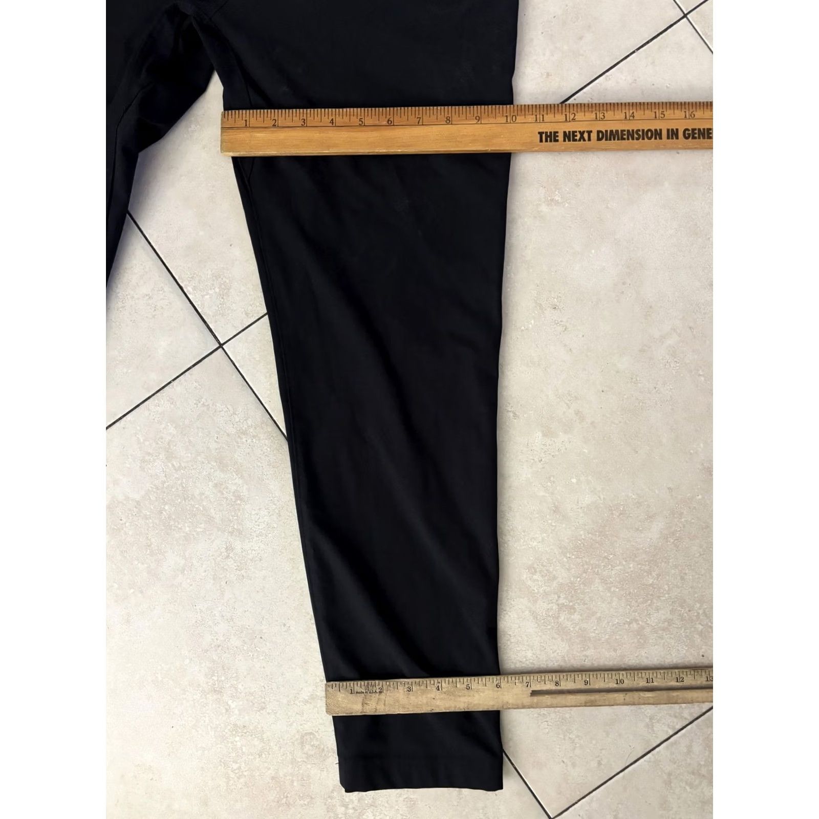 Lululemon Lululemon Pants Mens 29 Black Tapered Stretch Ankle Trouser Office Casual Work Size US 29 - 8 Thumbnail