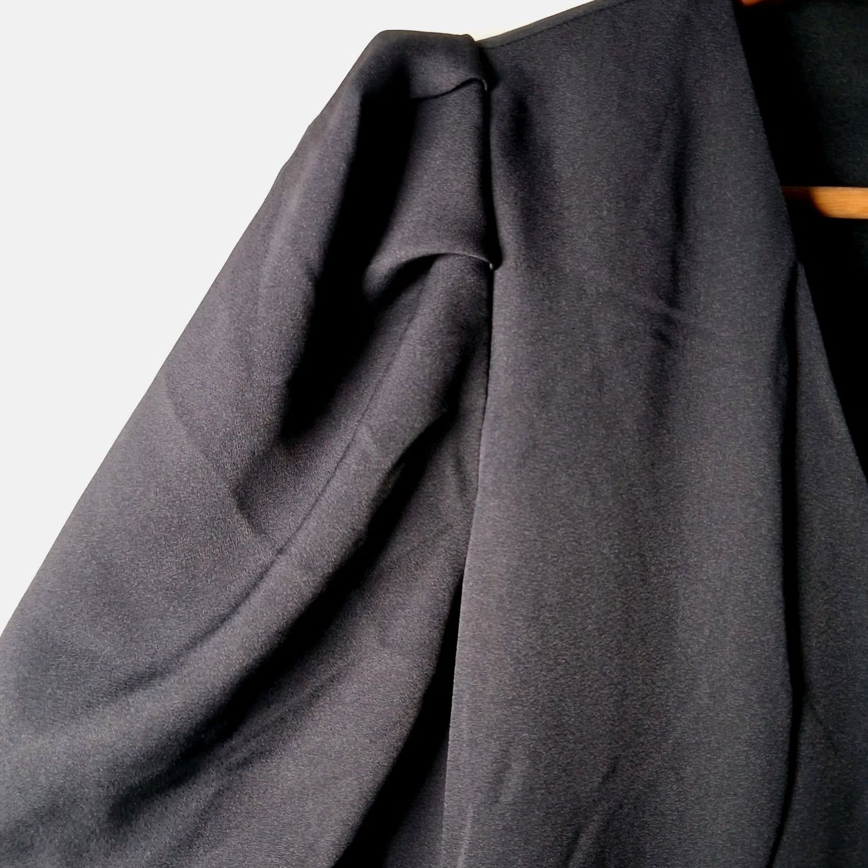Express VINTAGE Express Dress Faux Wrap Black Long Sleeve XS Puff Sleeve Women Knit? Size XS / US 0-2 / IT 36-38 - 7 Thumbnail