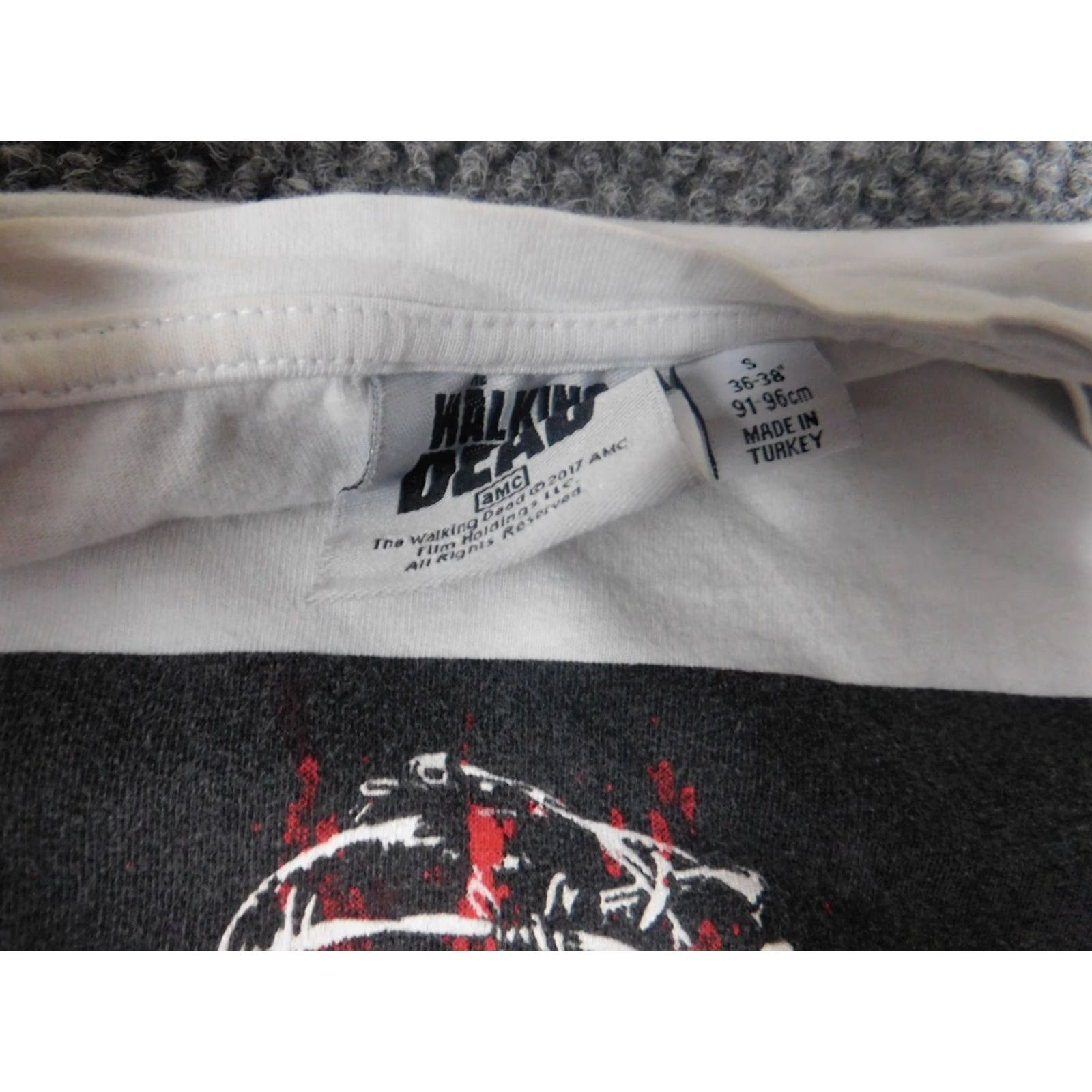 Vintage The Walking Dead Mens Shirt Small White logo Cotton Short Sleeve Crew Neck T-Shirt Regular Breathable Pockets Movie Casual Graphic Size US S / EU 44-46 / 1 - 5 Thumbnail