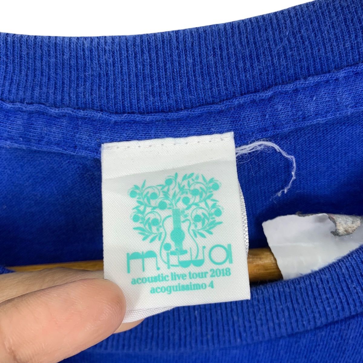 Vintage MIWA ACOUSTIC LIVE Tour 2018 Acoguissimo 4 TShirt Size US M / EU 48-50 / 2 - 6 Thumbnail