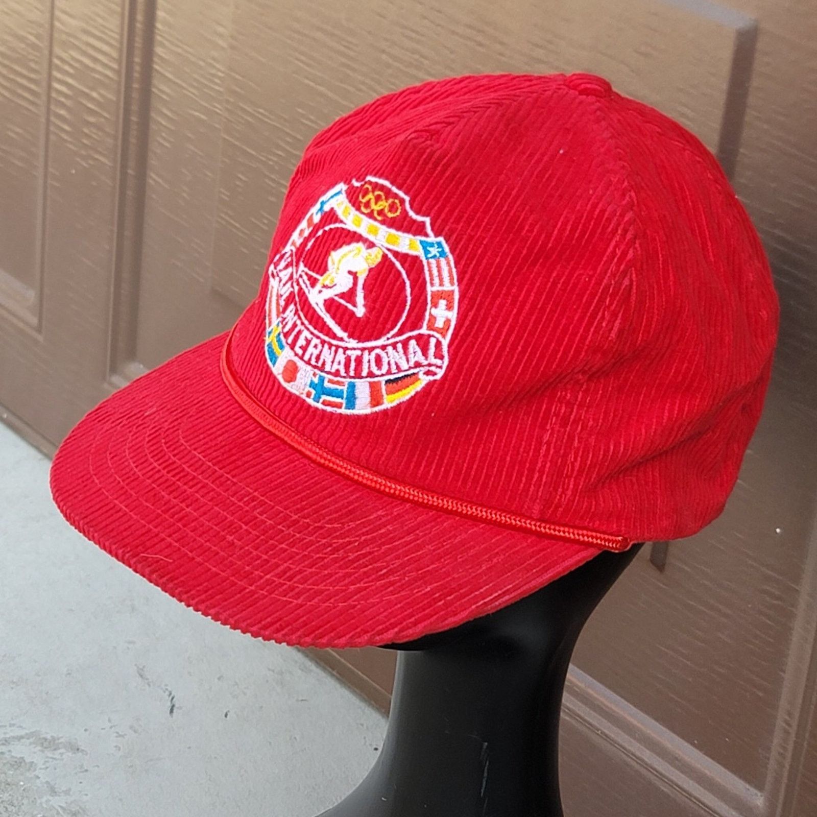 The Unbranded Brand Vtg Vail International Olympics Skiing Corduroy Hat Size ONE SIZE - 3 Thumbnail
