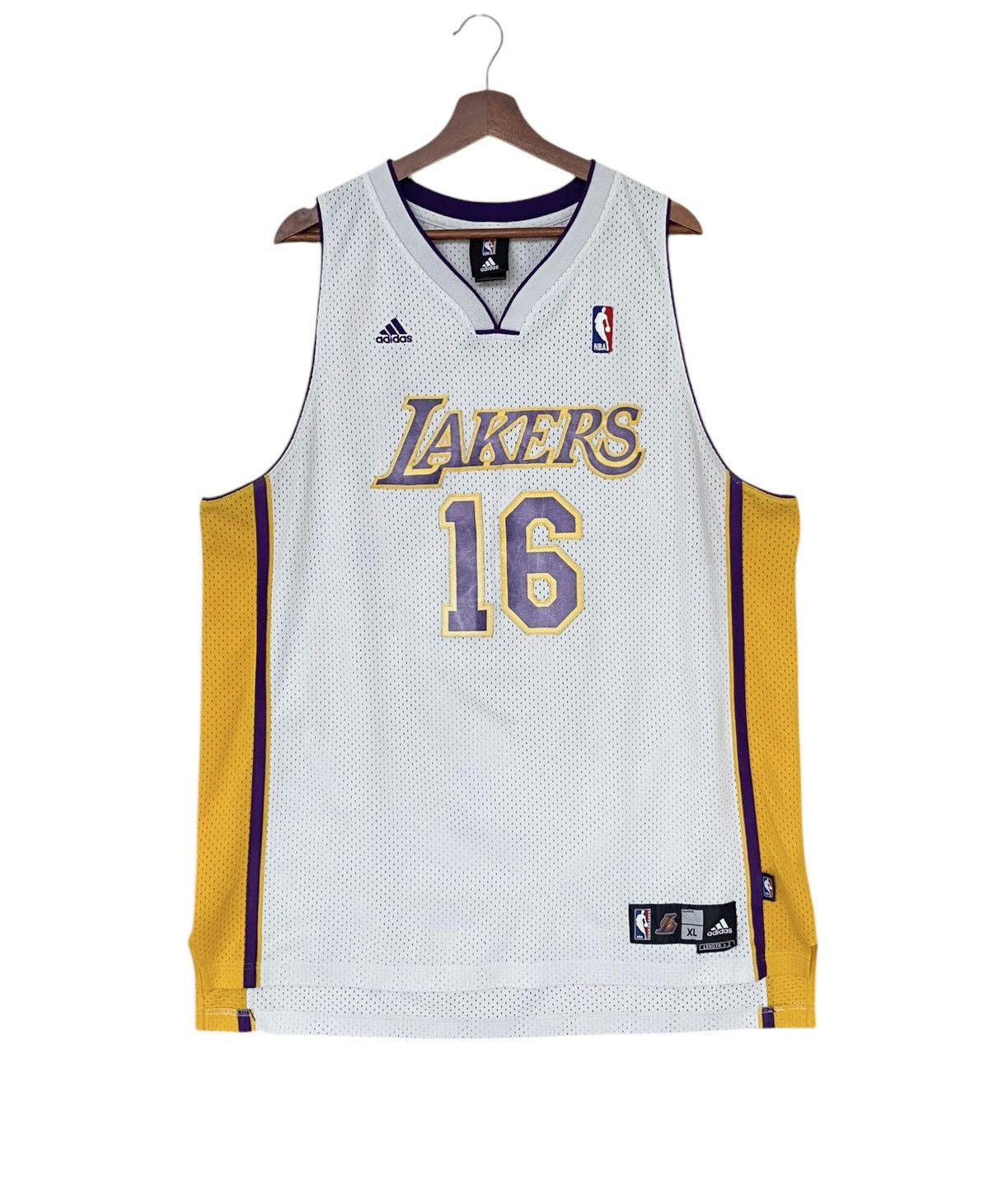 Adidas × NBA × Vintage Vintage Brand Adidas NBA Lakers Jersey 2000s Size US XL / EU 56 / 4 - 1 Thumbnail