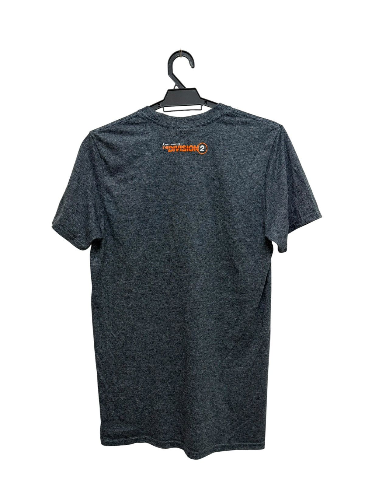 Gildan THE DIVISION 2 TOM CLANCY’S GAMING PROMO TEE GILDAN Size US M / EU 48-50 / 2 - 2 Thumbnail