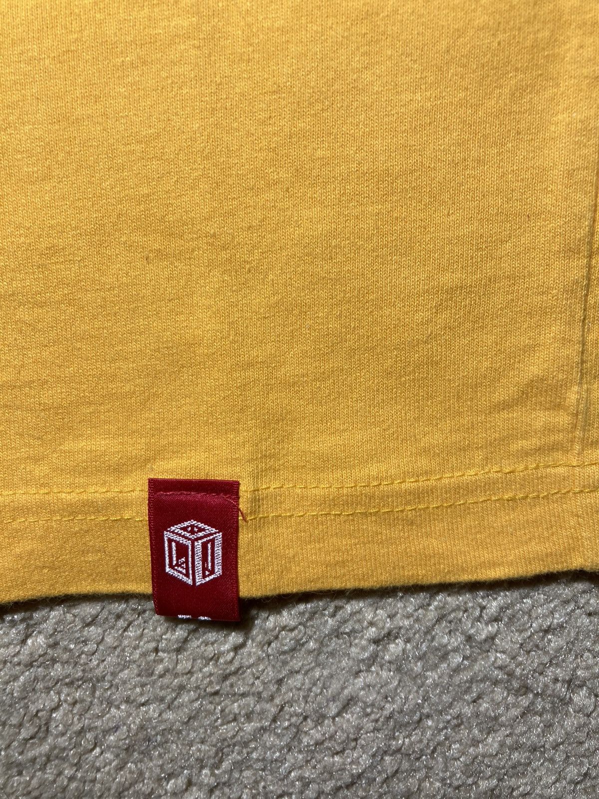 General Research 1998 General Research Parasite Box Logo Fishing Yellow 90s Size US M / EU 48-50 / 2 - 6 Thumbnail